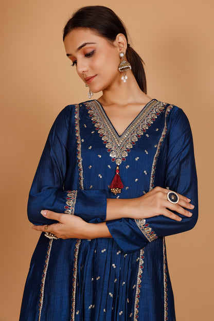 Jahnvi Naira Cut Kamiz Suit
