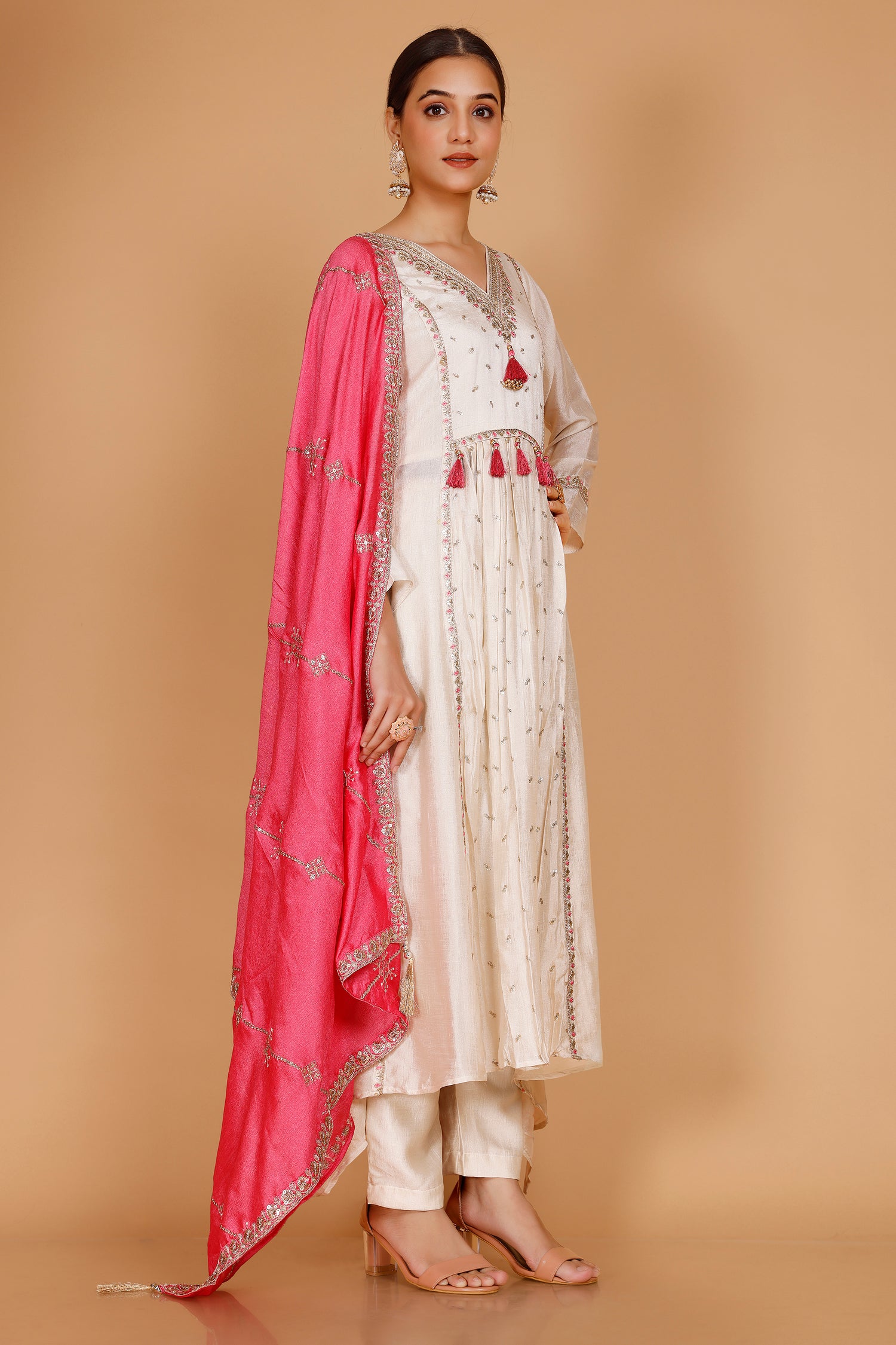 Jahnvi Naira Cut Kamiz Suit