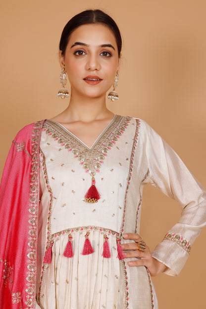 Jahnvi Naira Cut Kamiz Suit
