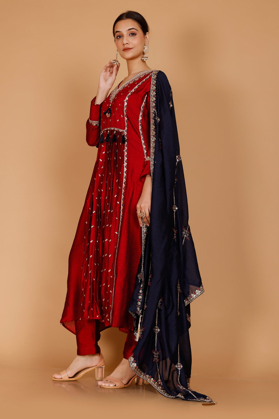 Jahnvi Naira Cut Kamiz Suit