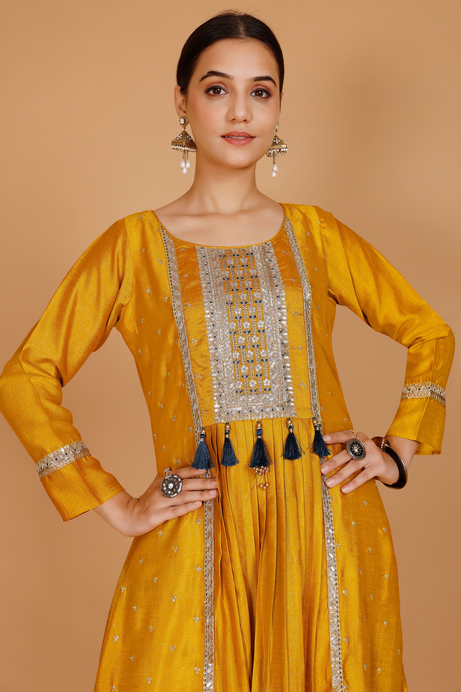 Nisha Kamiz &amp; Pant
