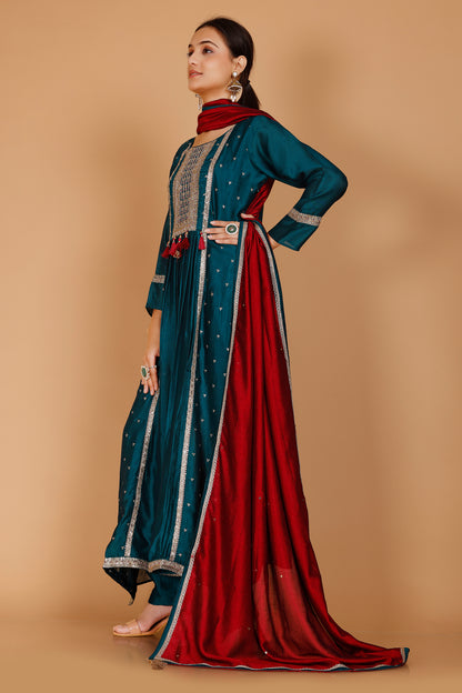 Nisha Kamiz &amp; Pant