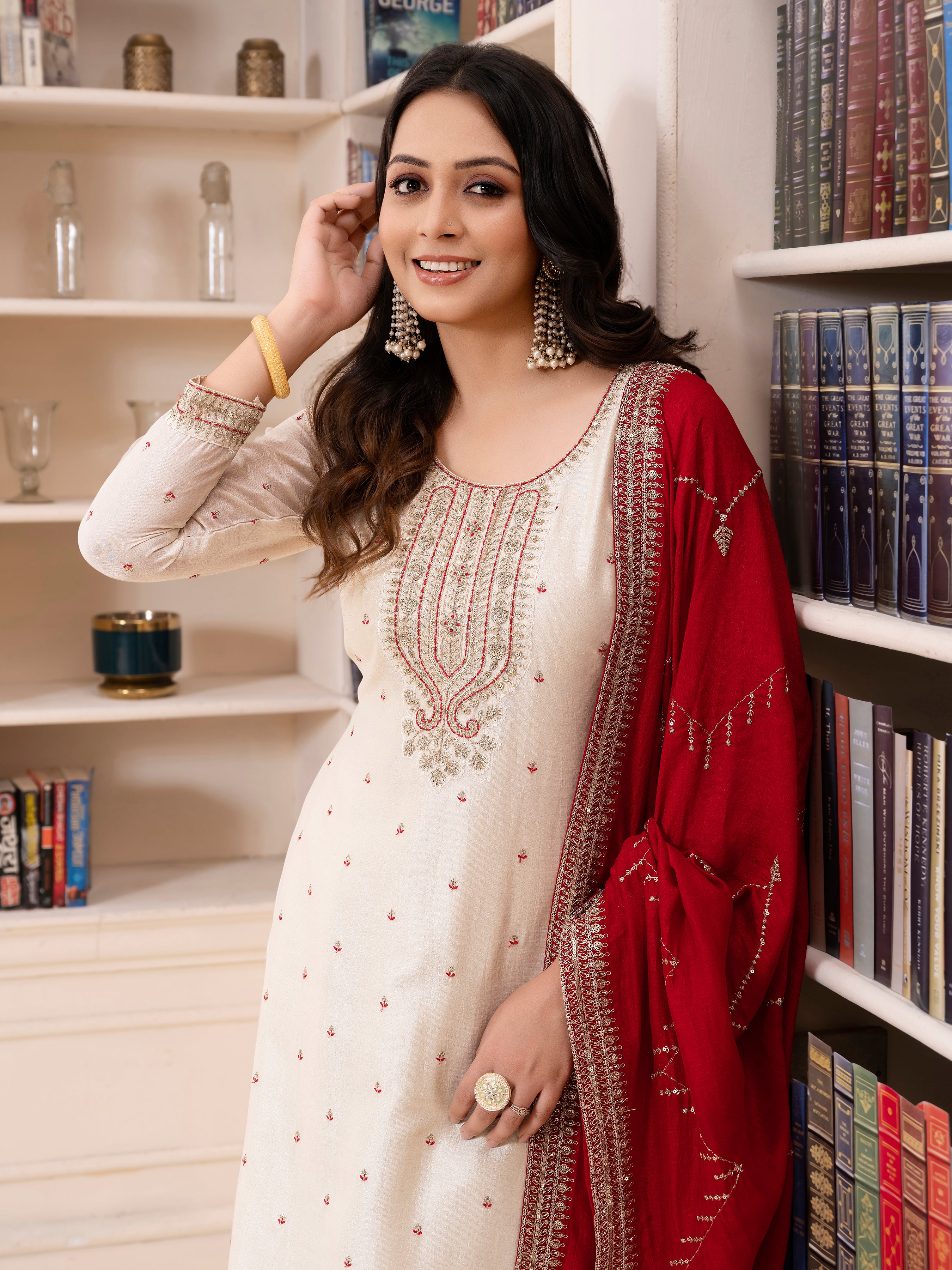 Mahima Kamiz &amp; Pant - Roop Darshan