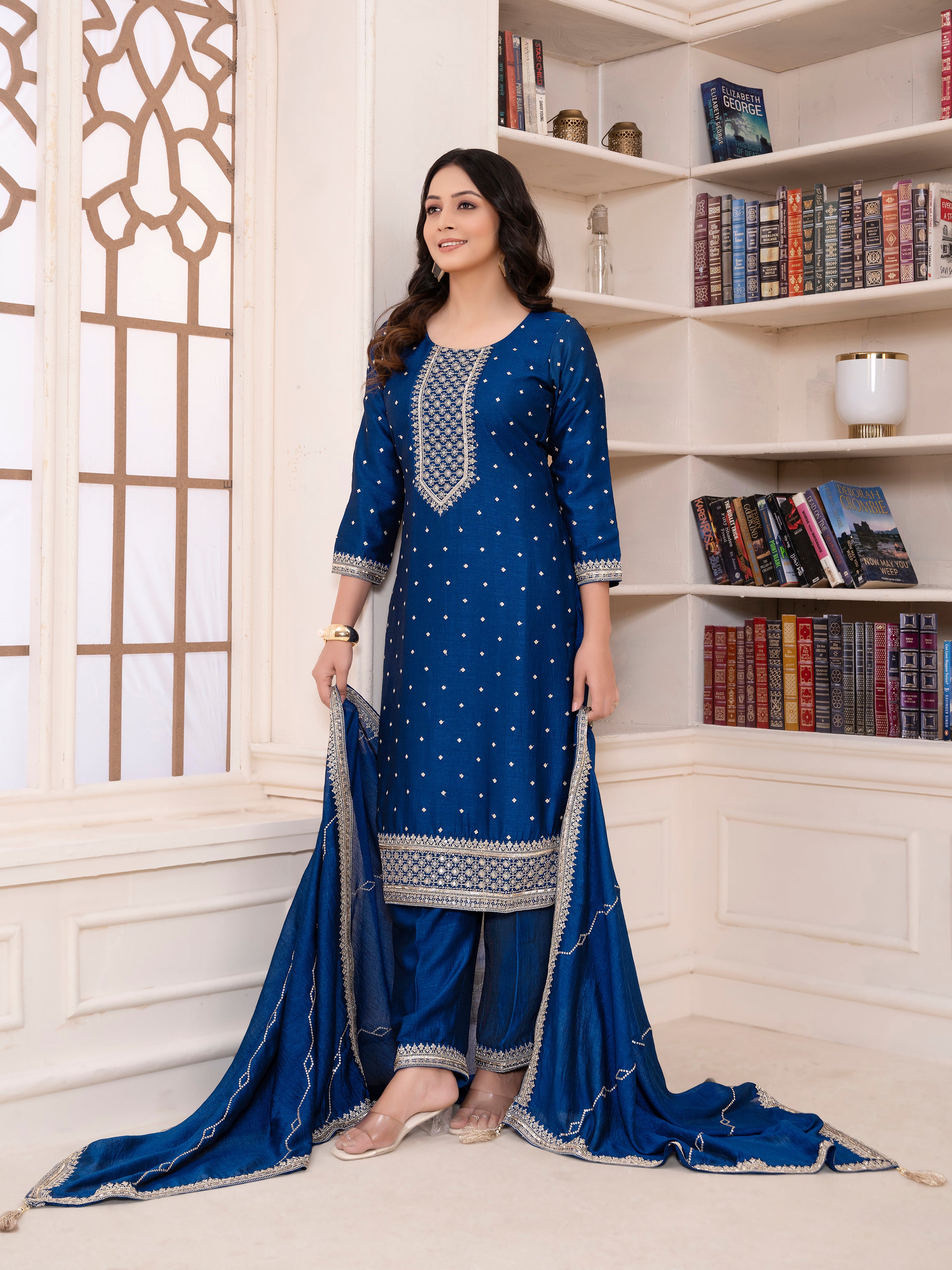 Maitri Kamiz &amp; Pant - Roop Darshan