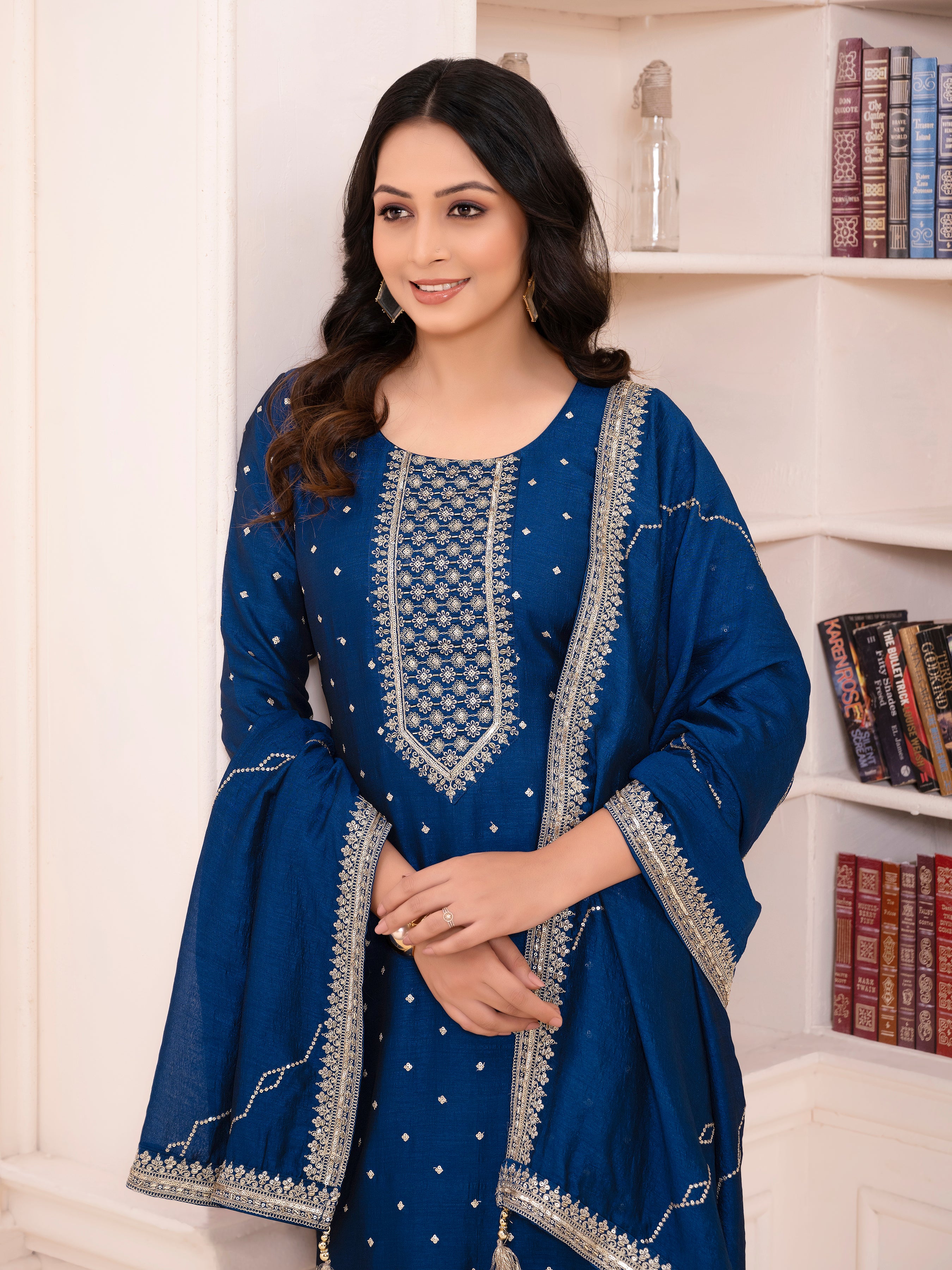 Maitri Kamiz &amp; Pant - Roop Darshan