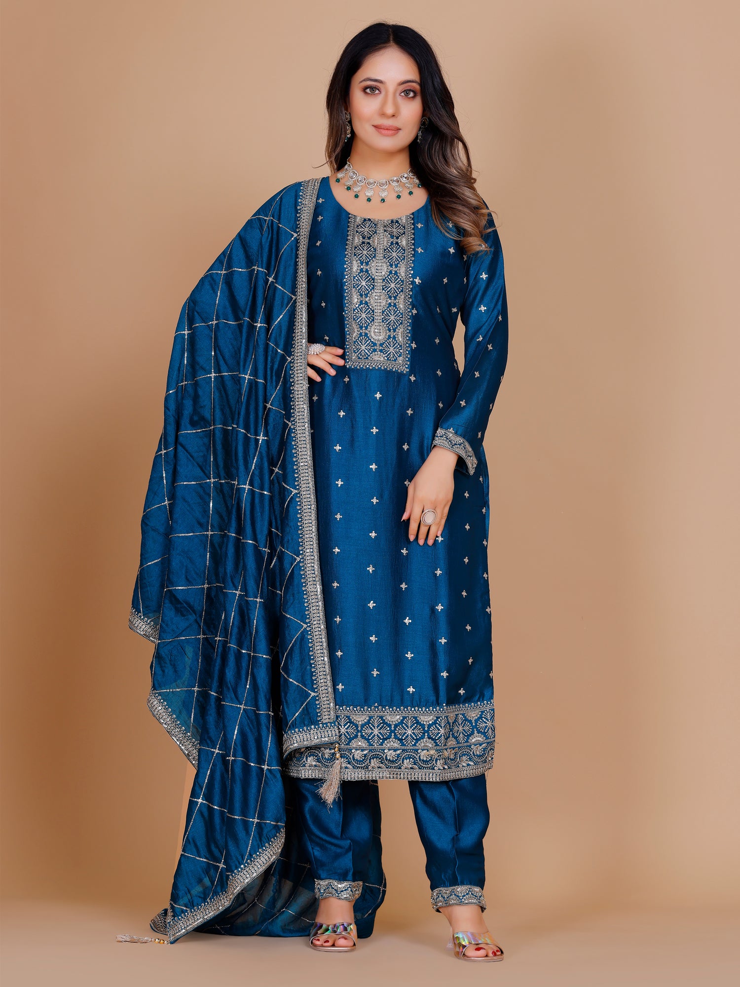 Kiyana Kamiz &amp; Pant