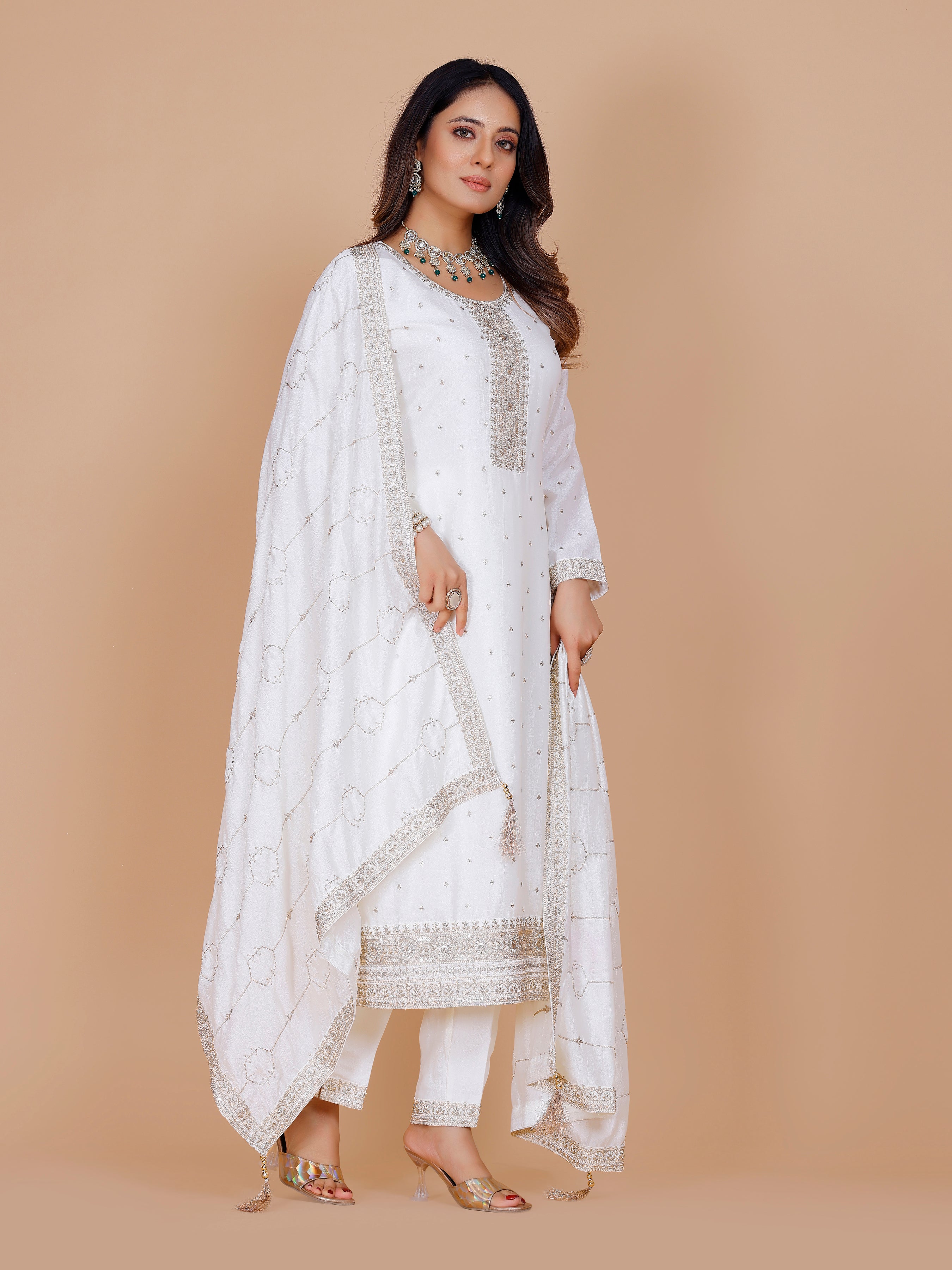 Aanya Kamiz &amp; Pant - Roop Darshan