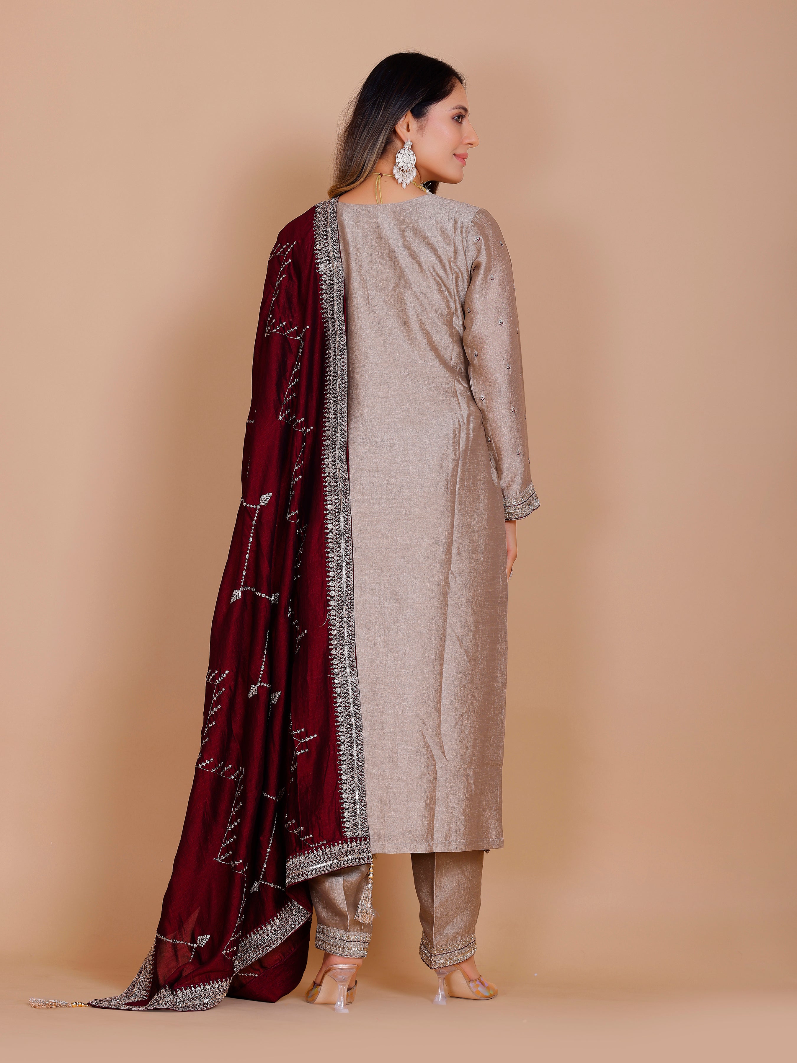 Mahima Kamiz &amp; Pant - Roop Darshan