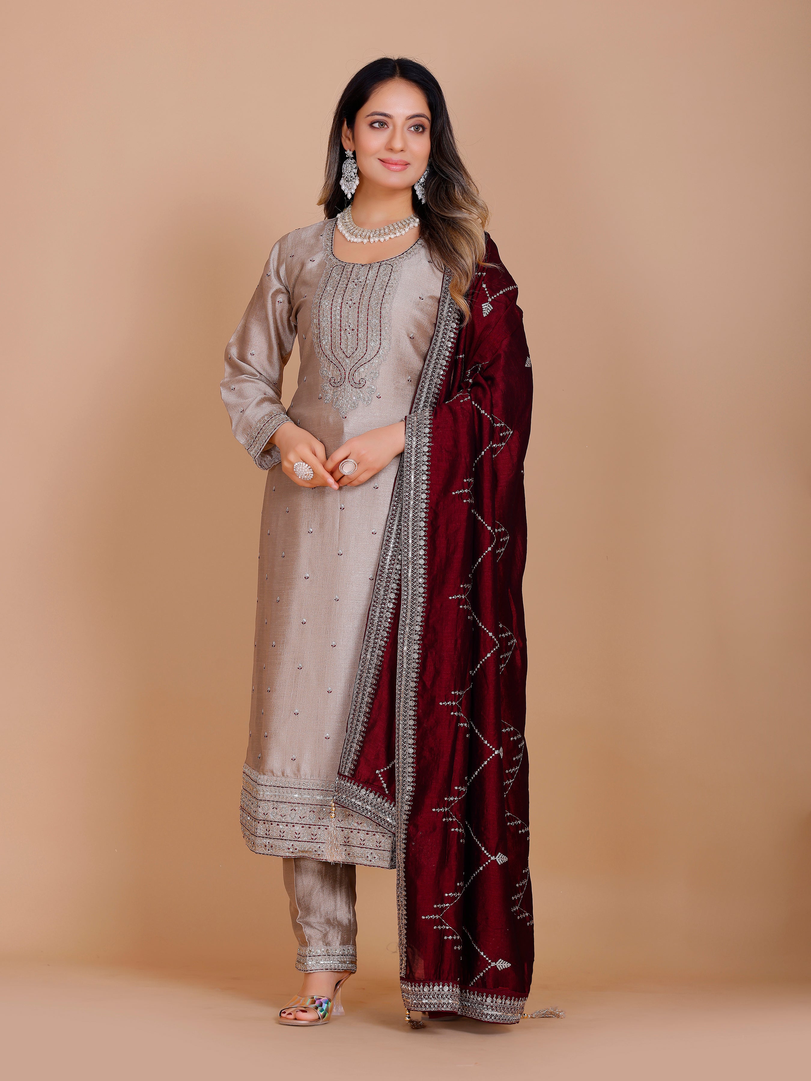 Mahima Kamiz &amp; Pant - Roop Darshan