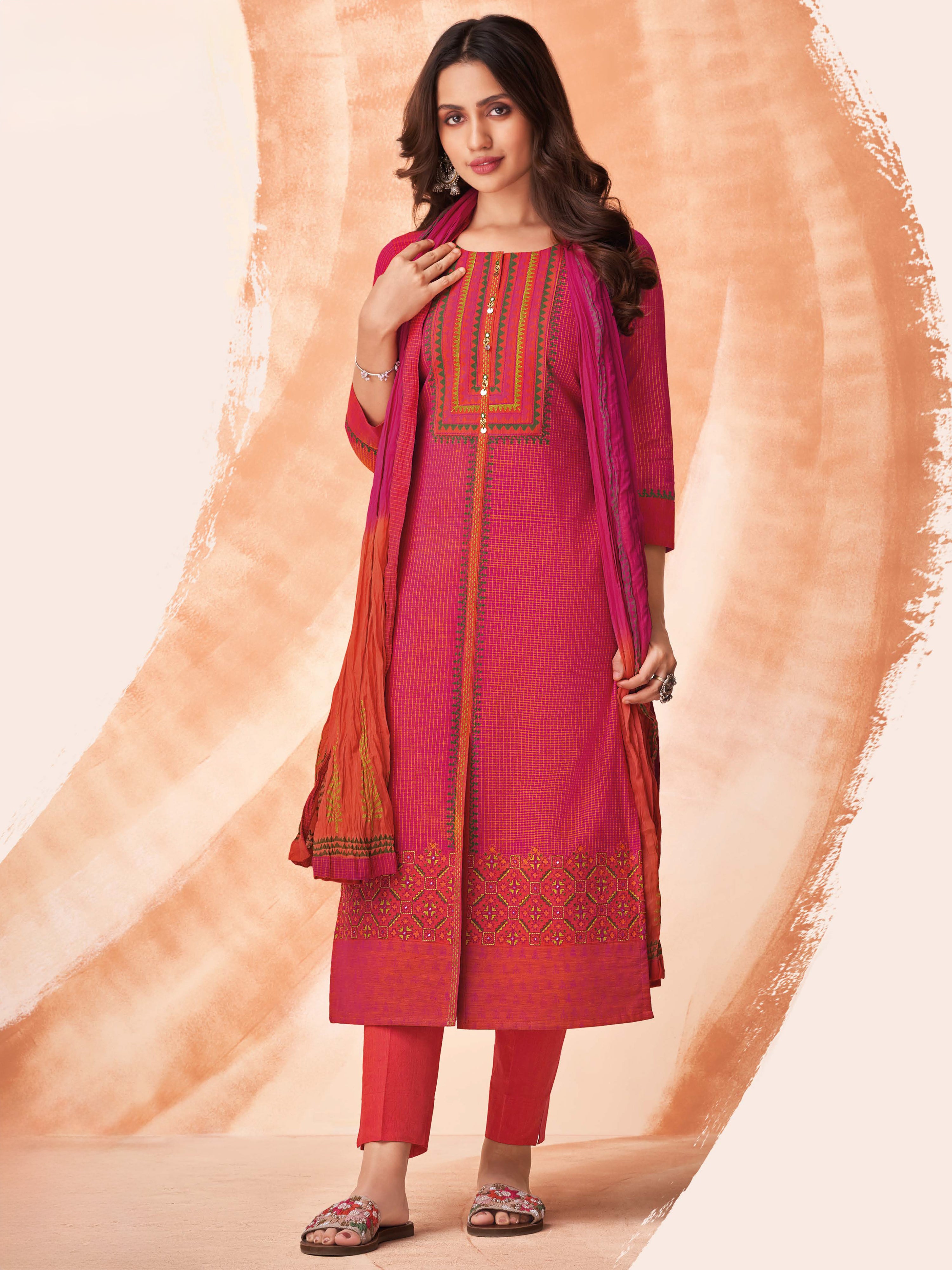 Ruhani Kamiz &amp; Pant - Roop Darshan