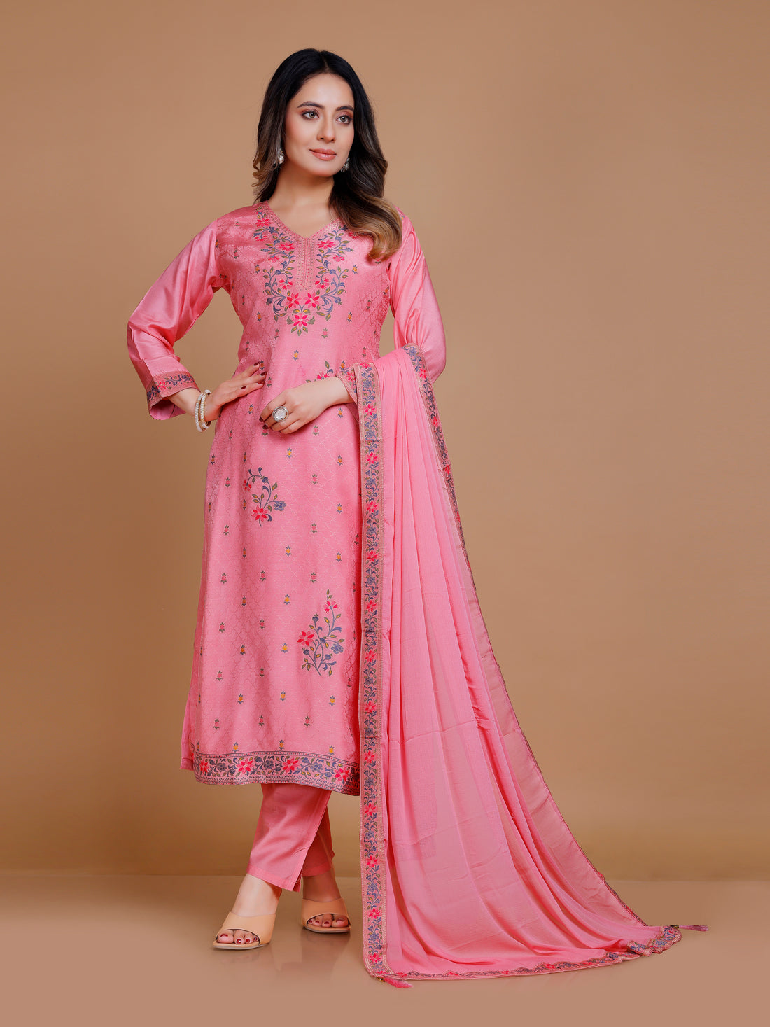 Kanika Kamiz &amp; Pant