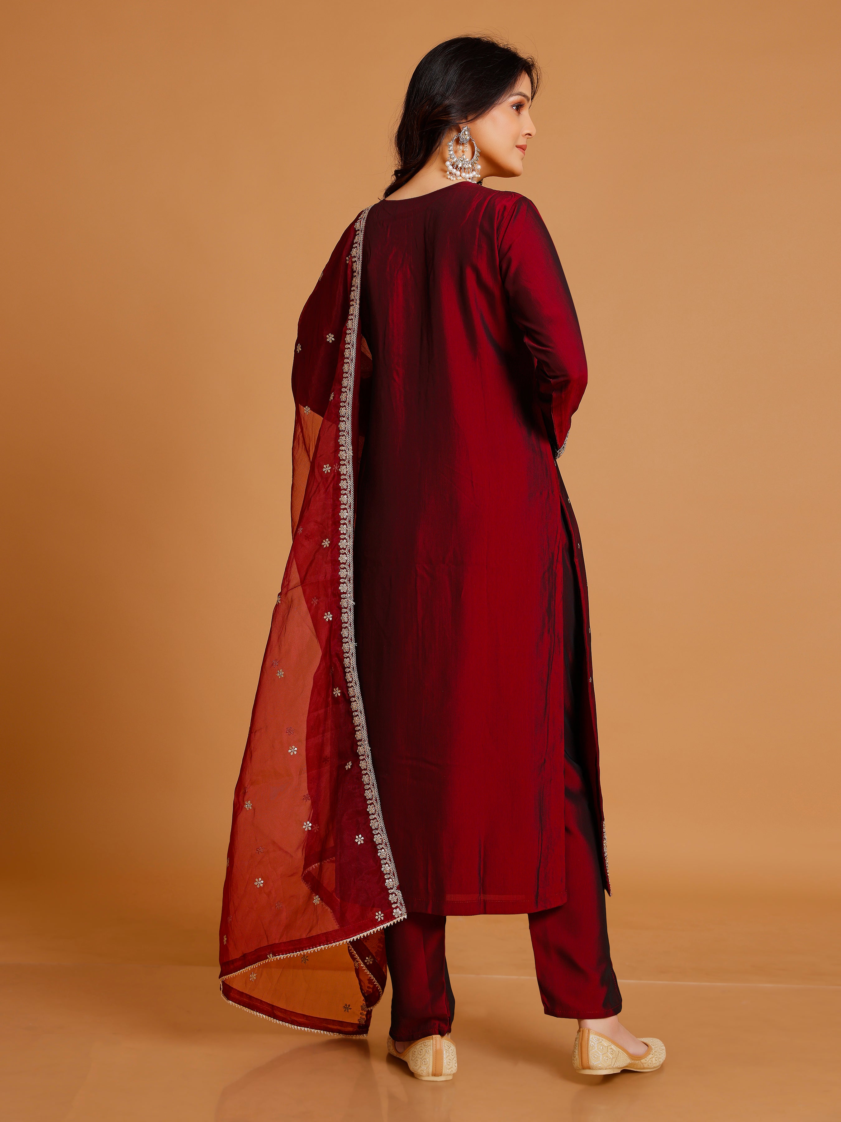 Ruhi Kamiz &amp; Pant - Roop Darshan