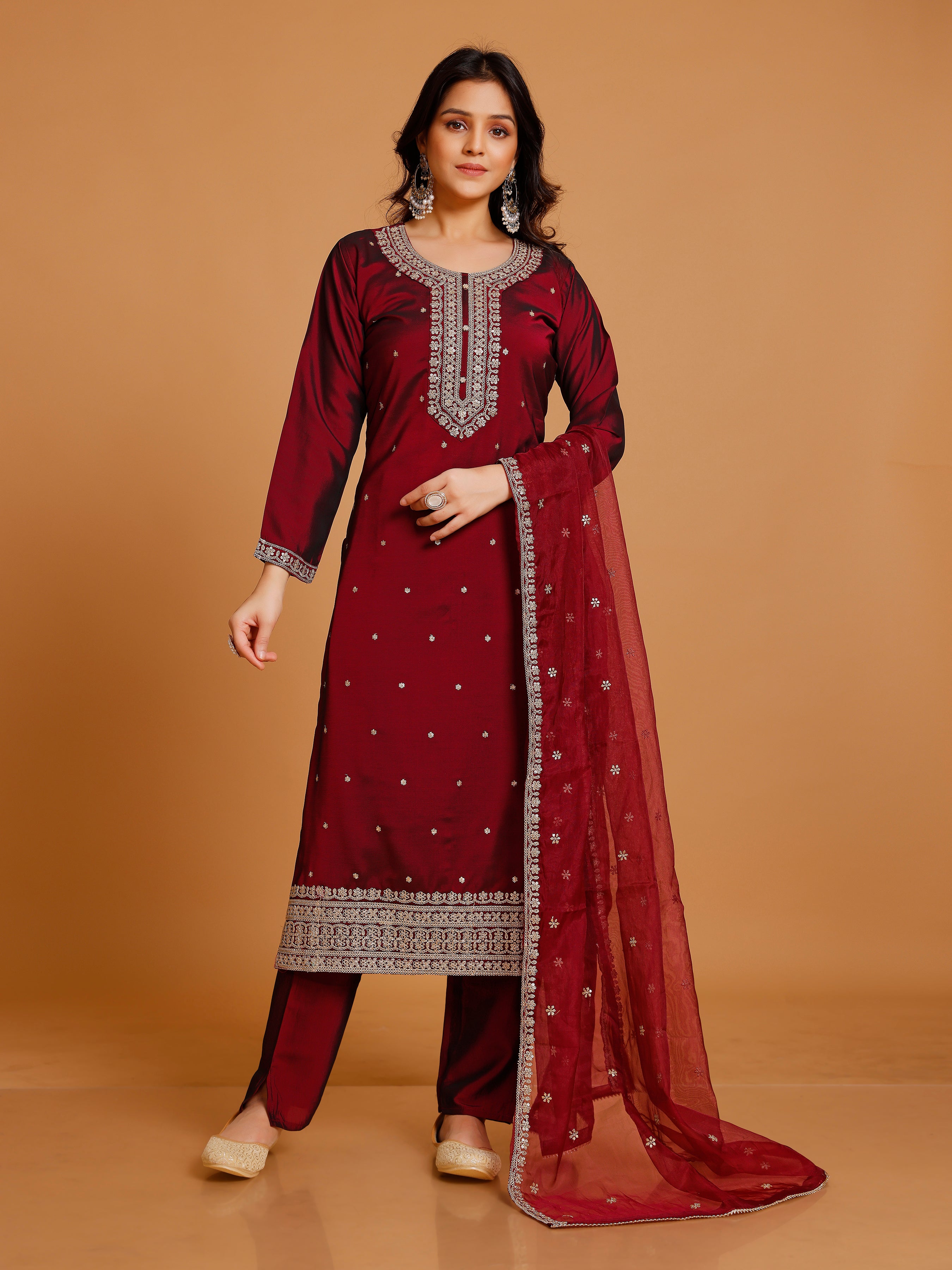 Ruhi Kamiz &amp; Pant - Roop Darshan