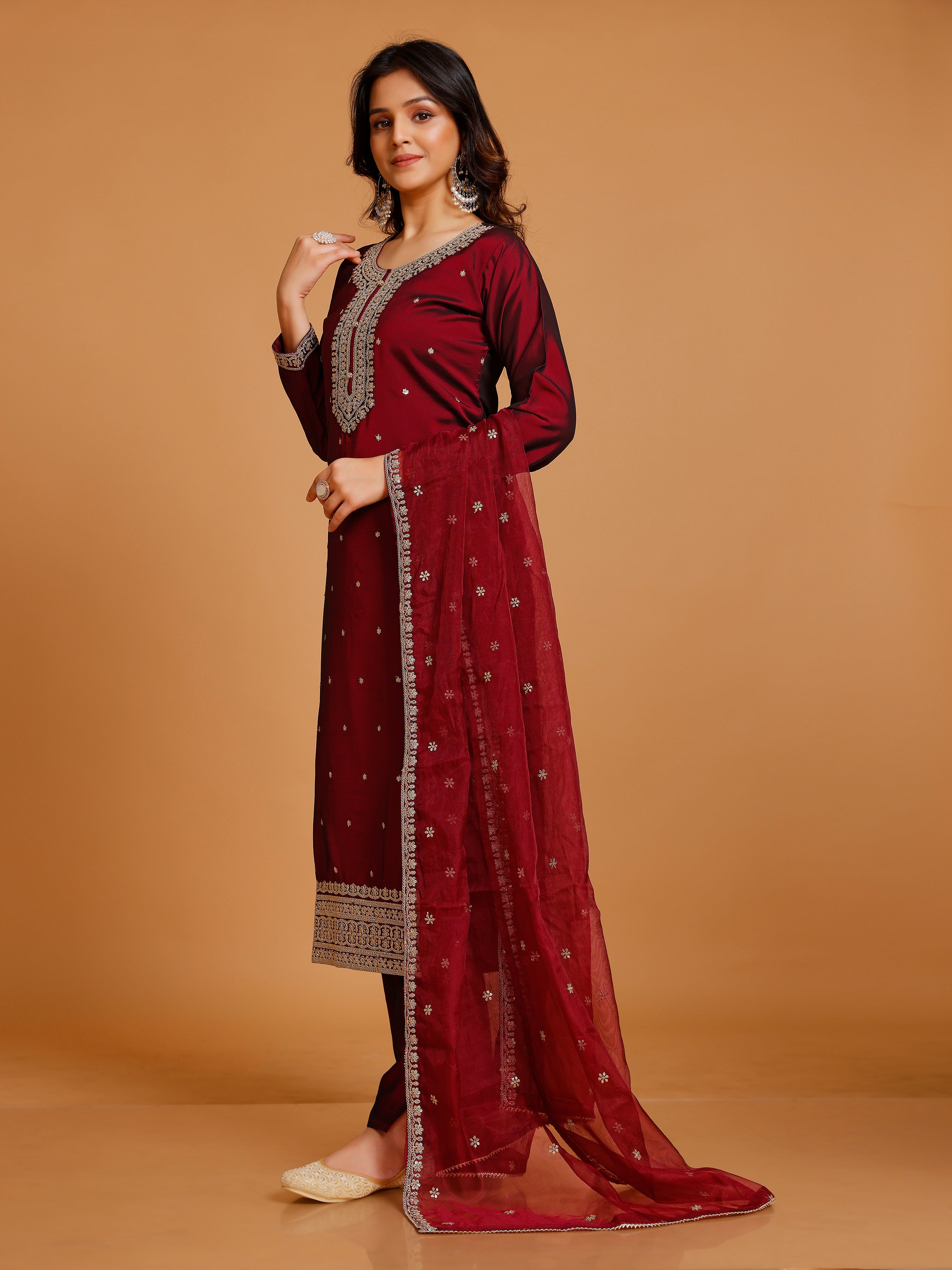 Ruhi Kamiz &amp; Pant - Roop Darshan