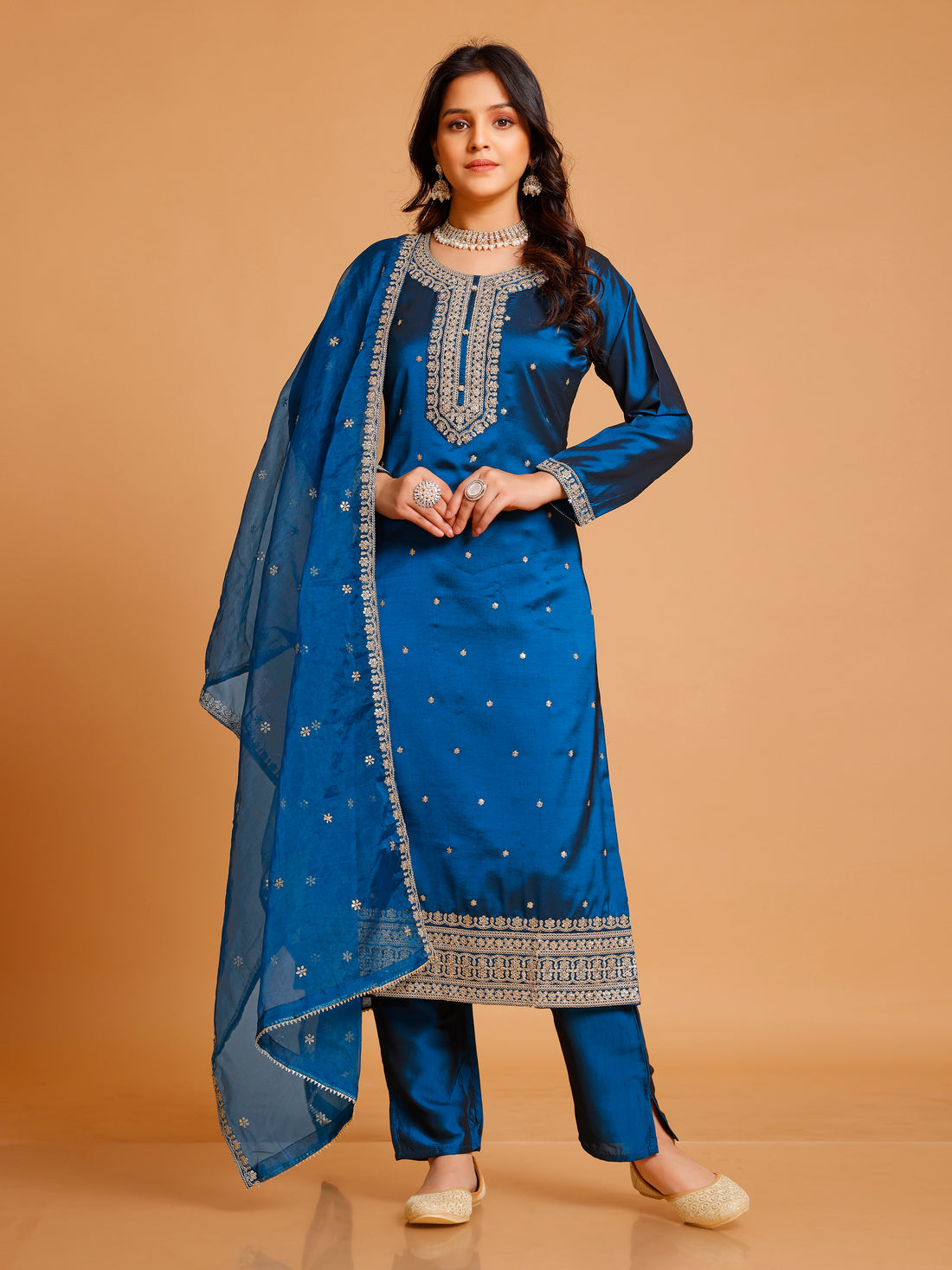 Ruhi Kamiz &amp; Pant - Roop Darshan