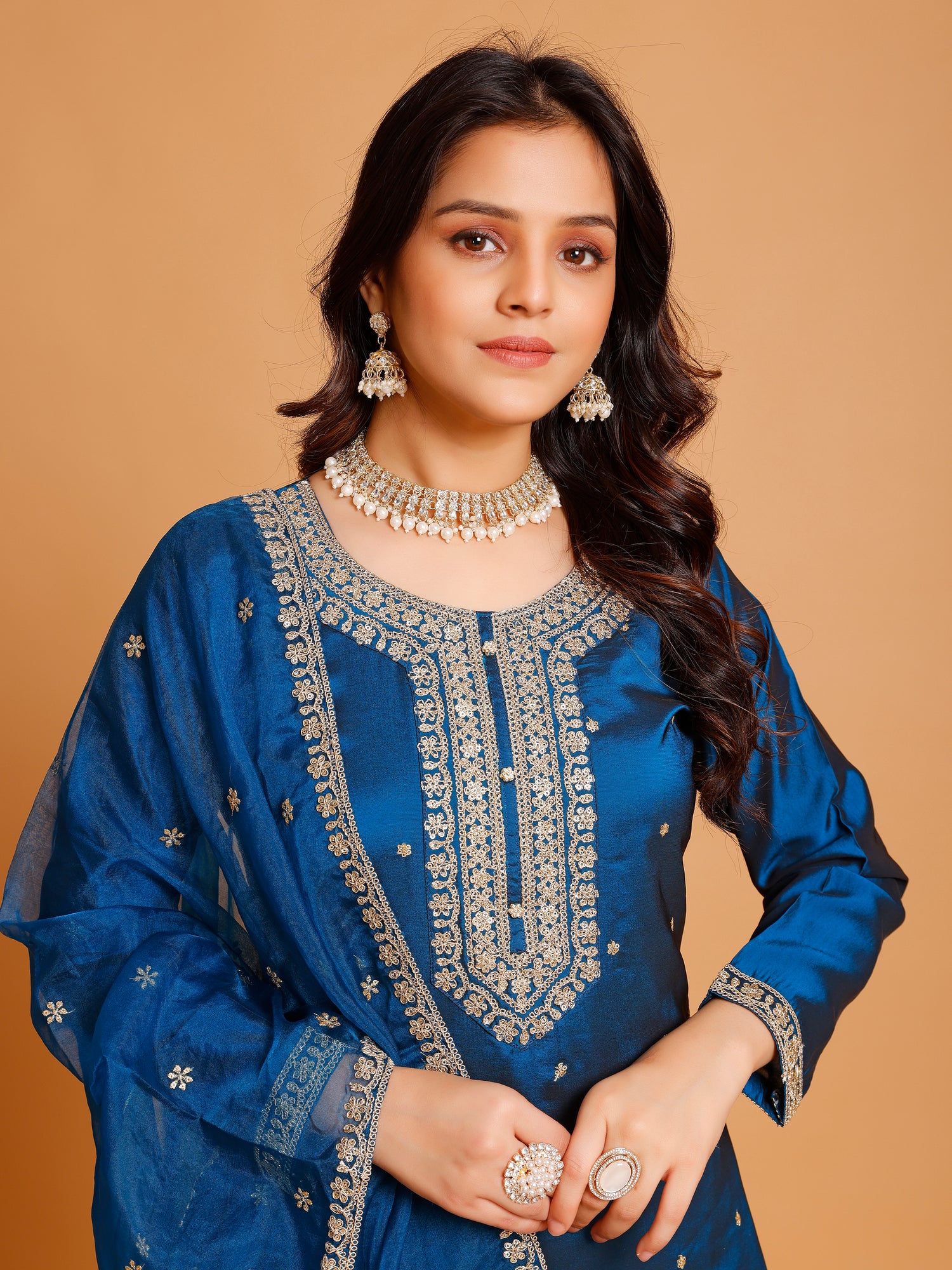 Ruhi Kamiz &amp; Pant - Roop Darshan