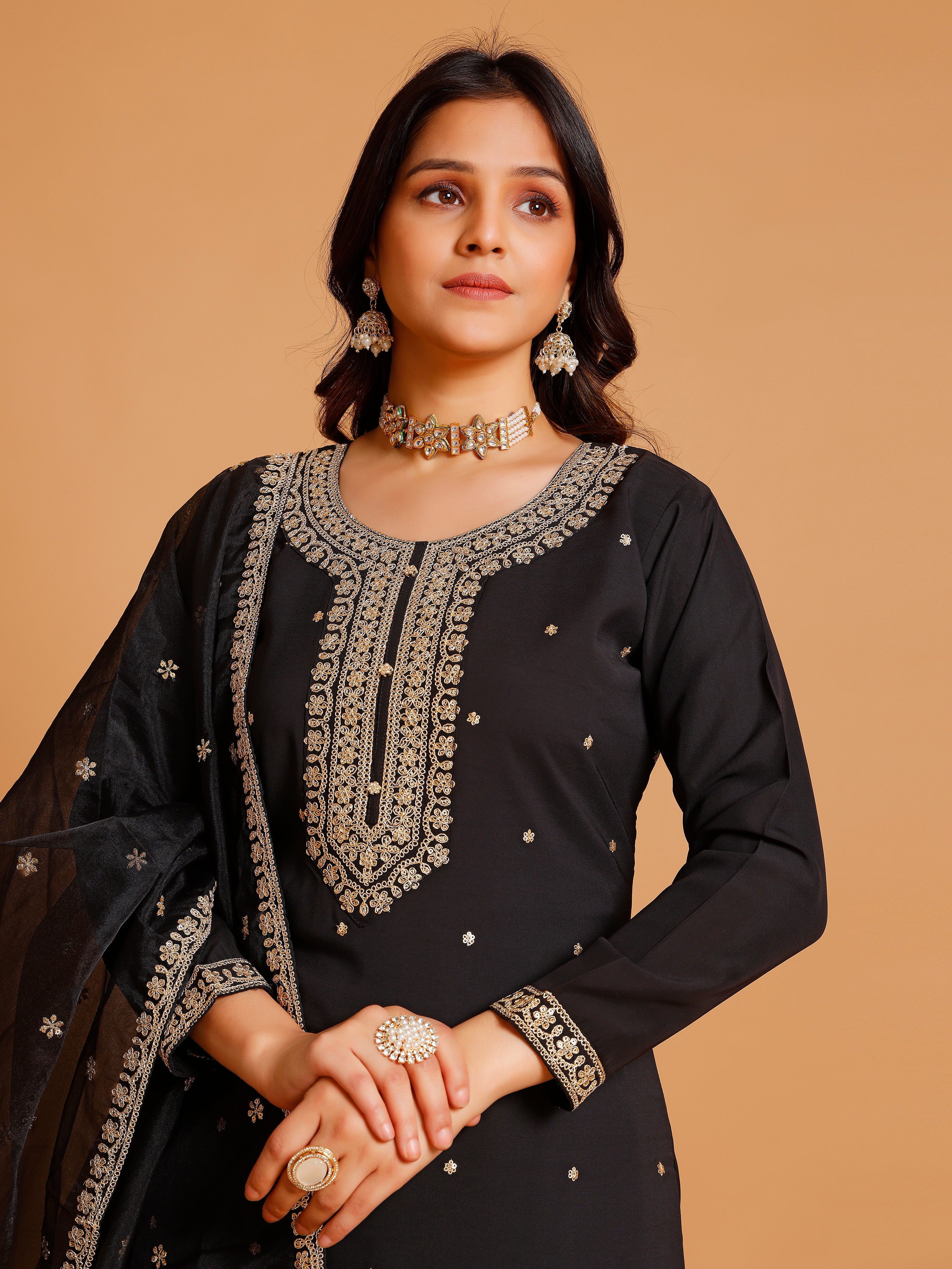 Ruhi Kamiz &amp; Pant - Roop Darshan