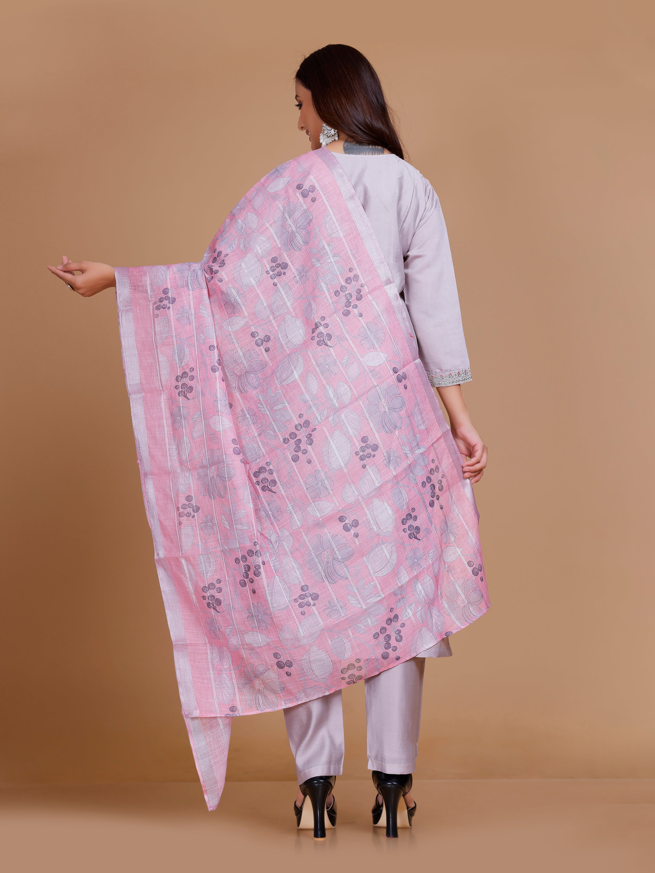 Khushi Kamiz &amp; Pant - Roop Darshan