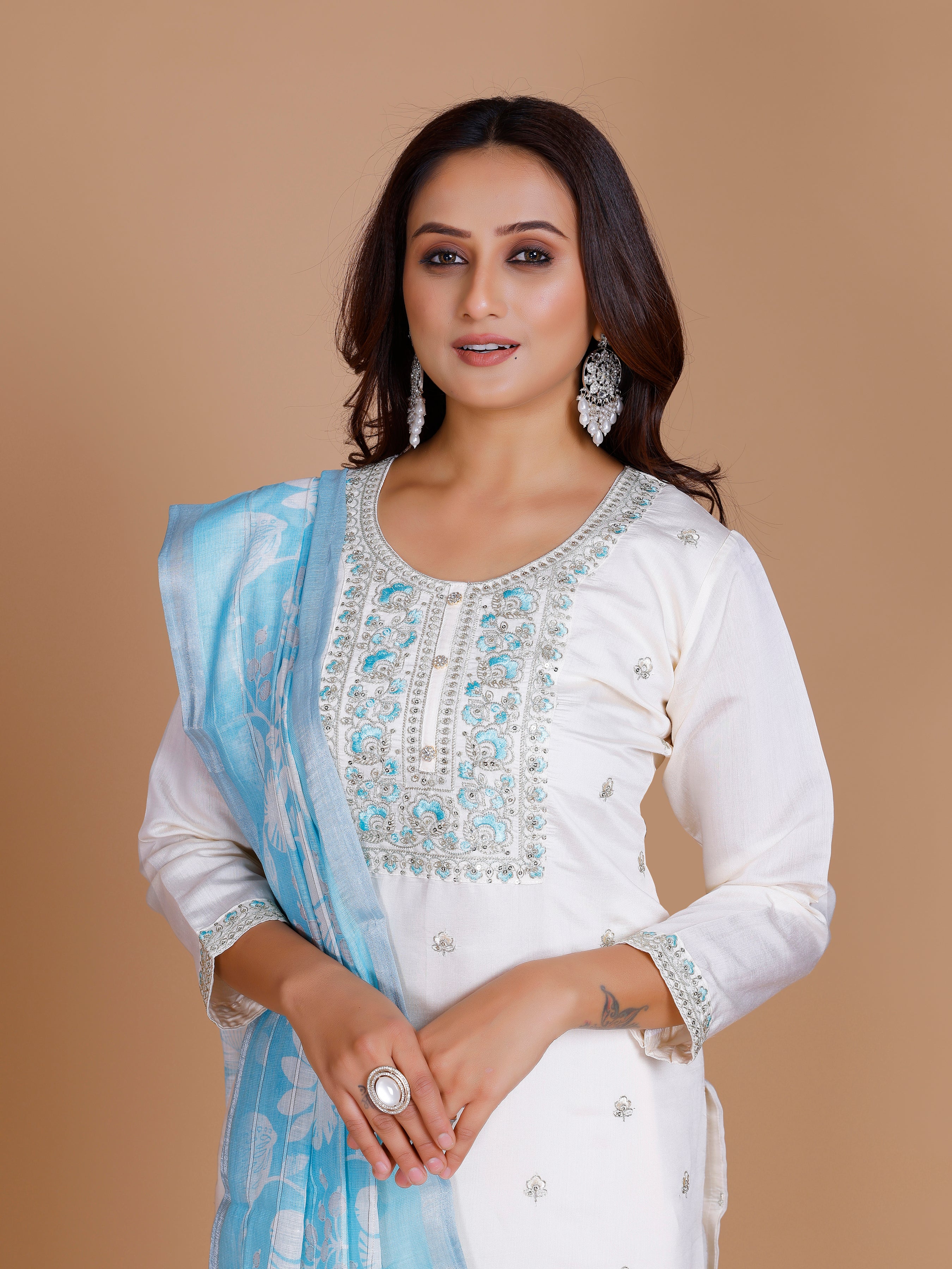 Khushi Kamiz &amp; Pant - Roop Darshan