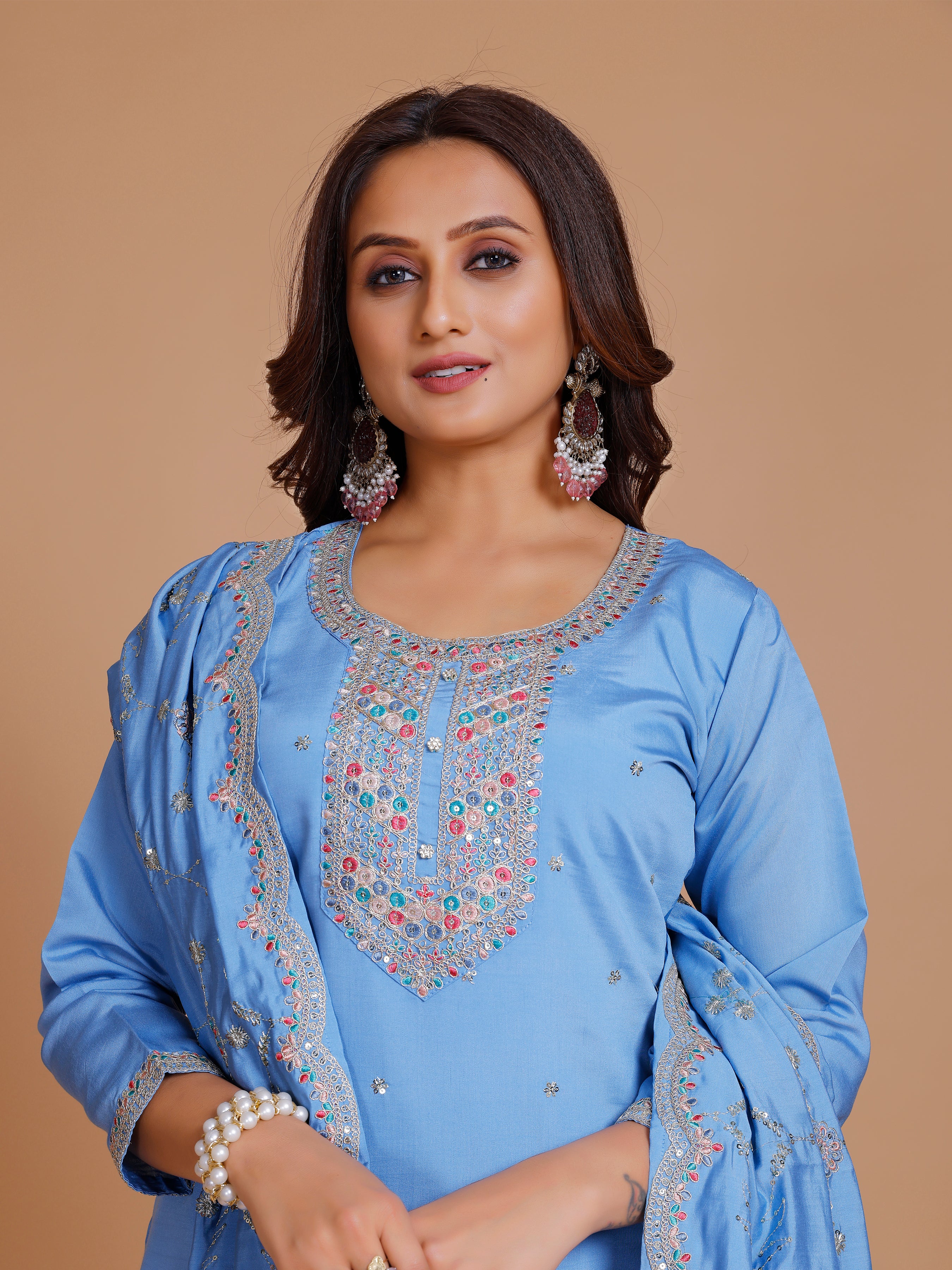 Rohini  Kamiz &amp; Pant - Roop Darshan