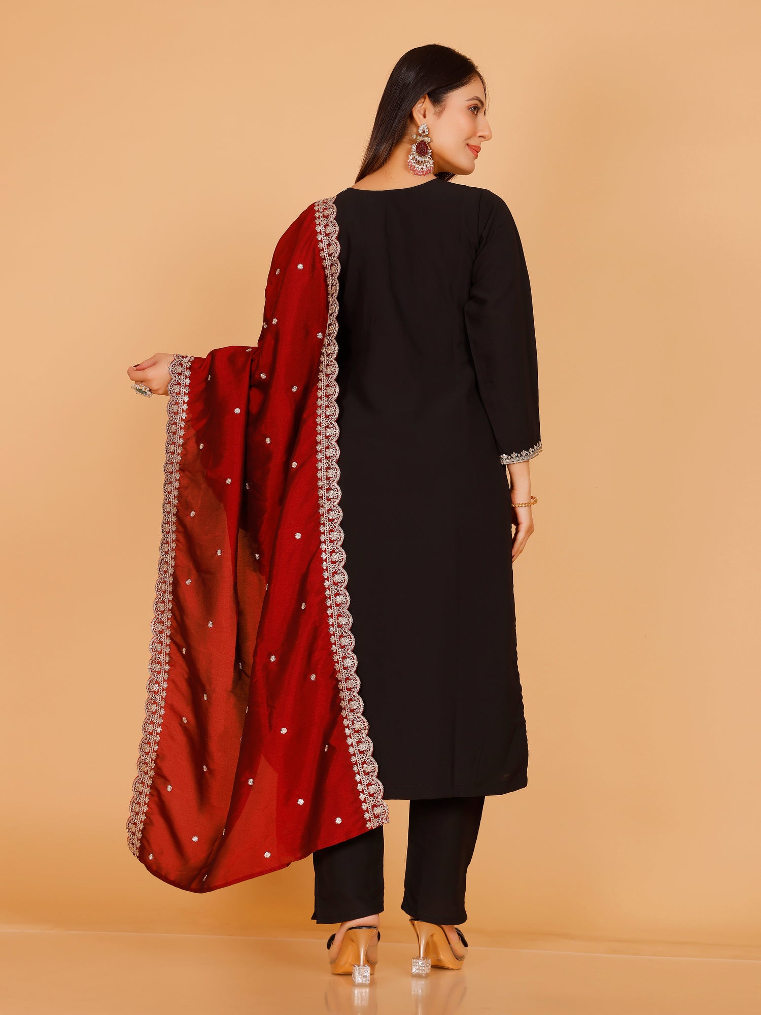 Nisha Kamiz &amp; Pant