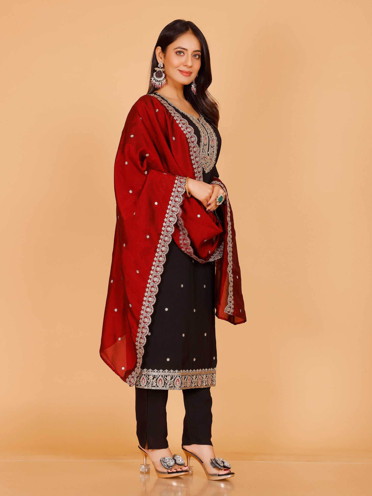 Nisha Kamiz &amp; Pant
