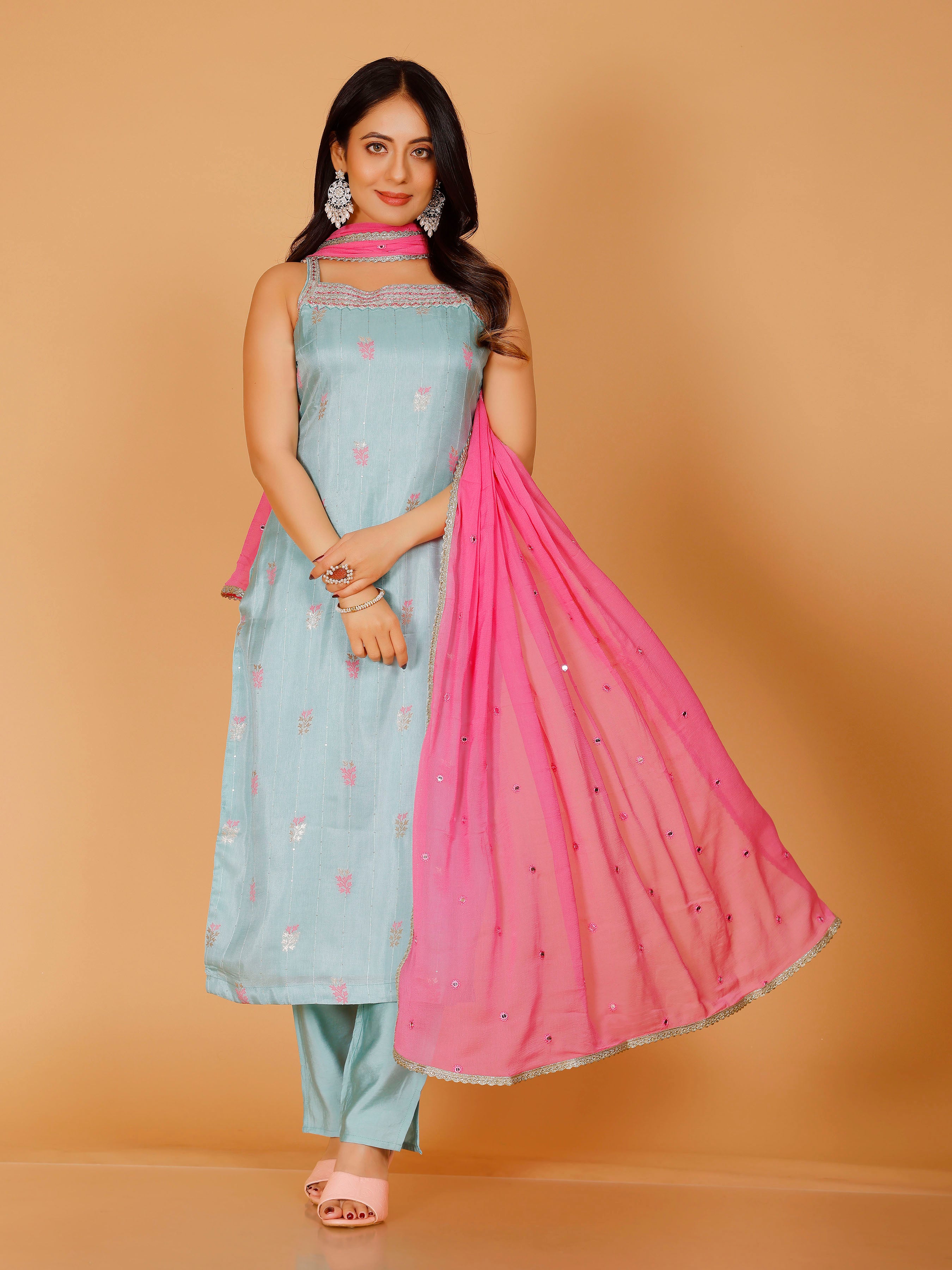 Siya Kamiz &amp; Pant - Roop Darshan