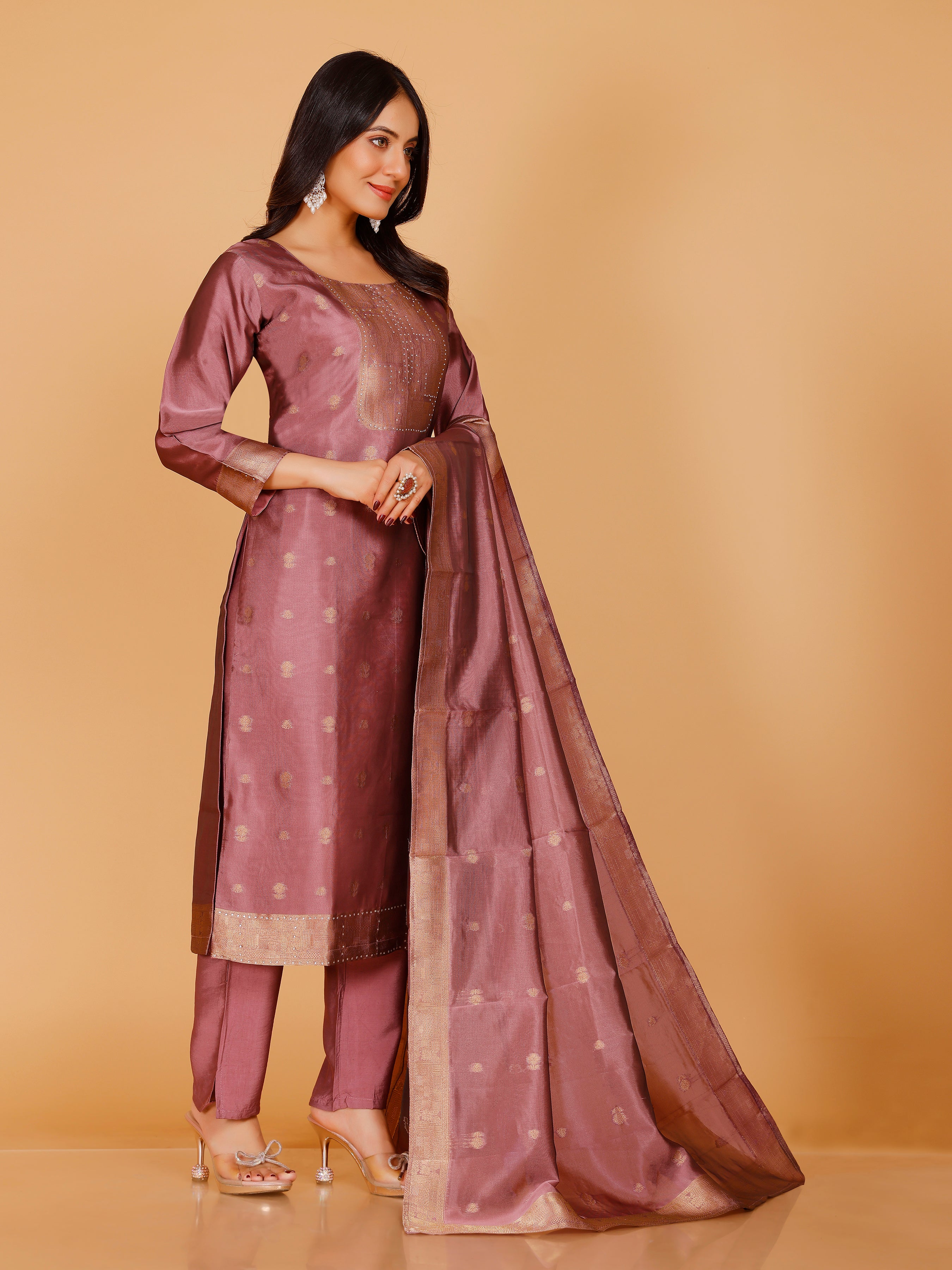 Vibha Kamiz &amp; Pant - Roop Darshan