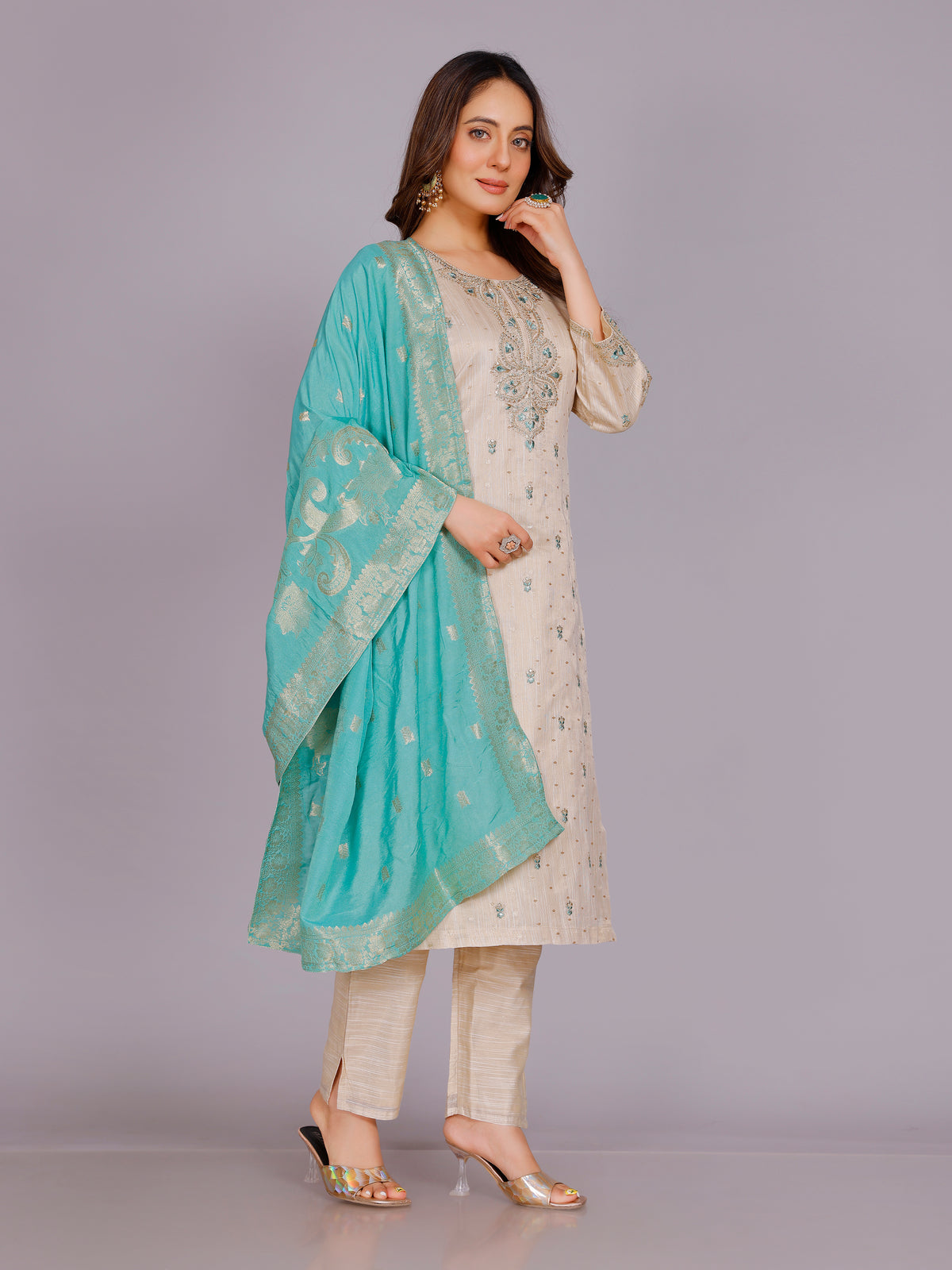 Vedika Silk Kamiz &amp;Pant