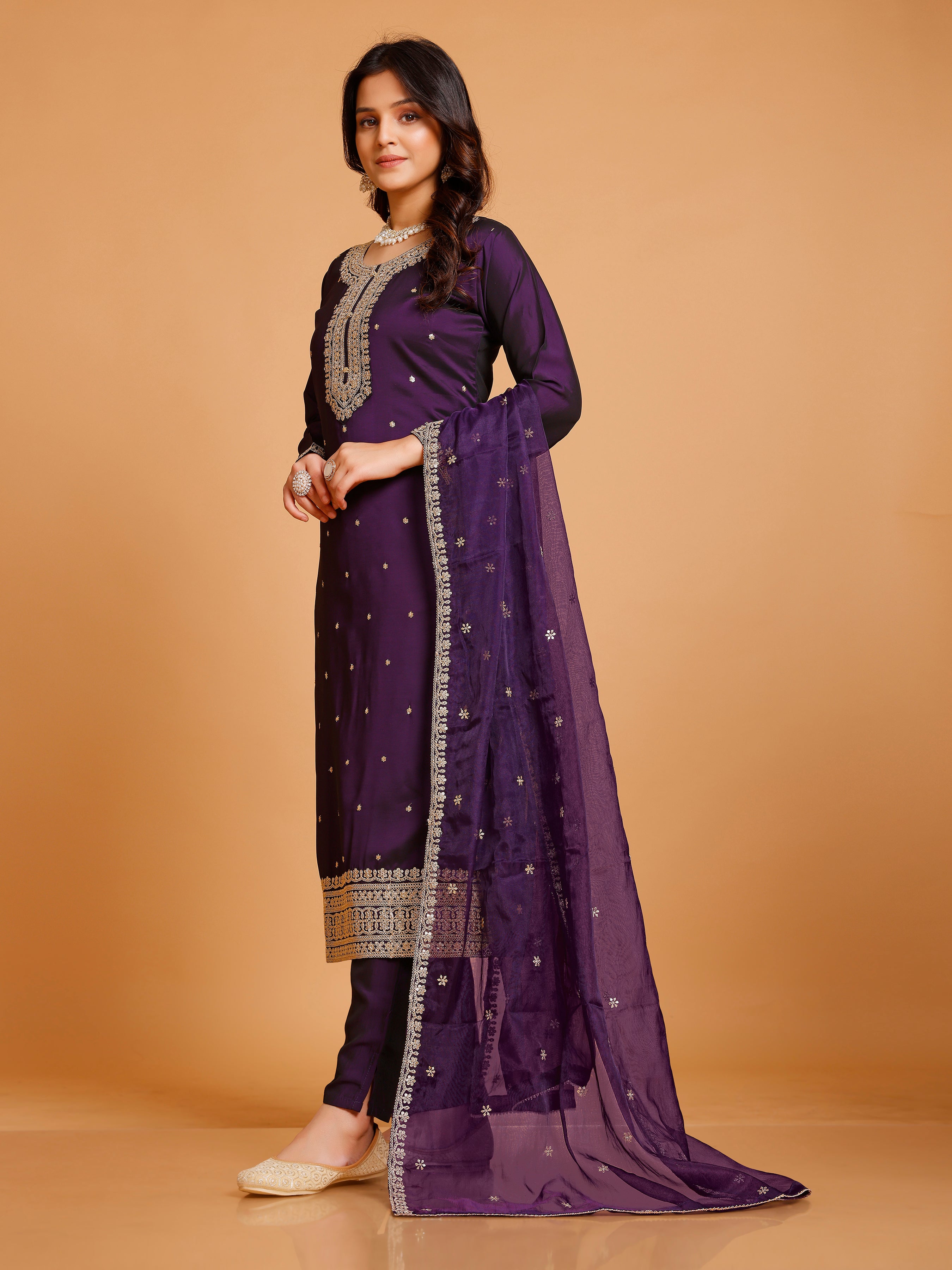Ruhi Kamiz &amp; Pant - Roop Darshan
