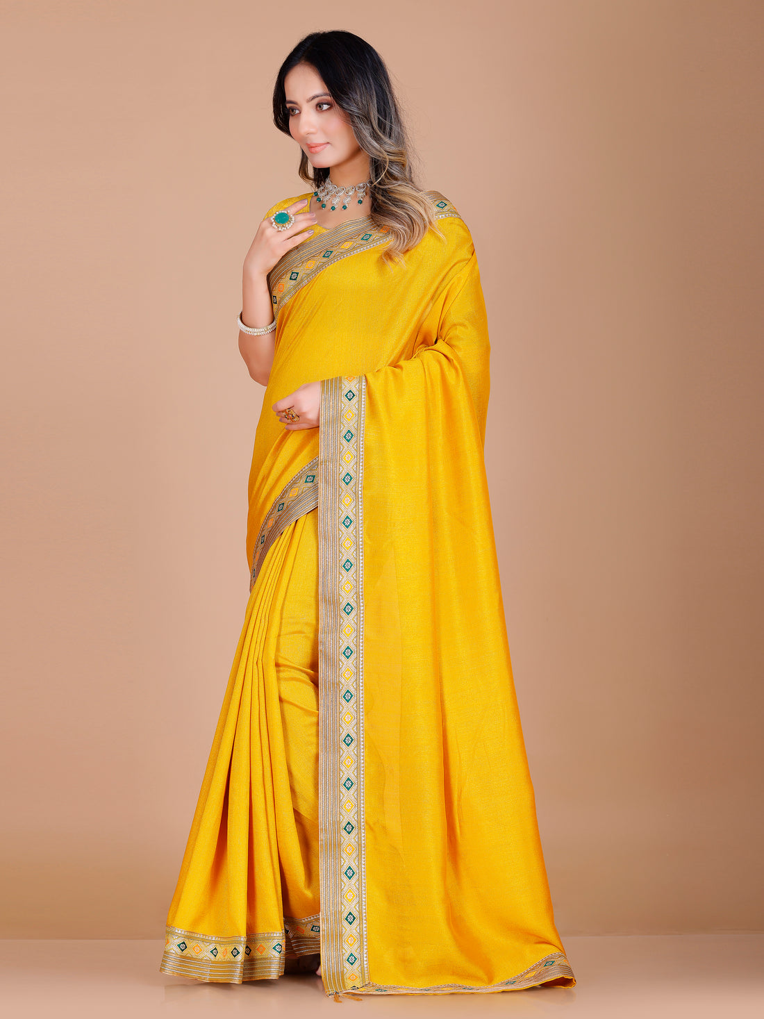 Mehar Saree