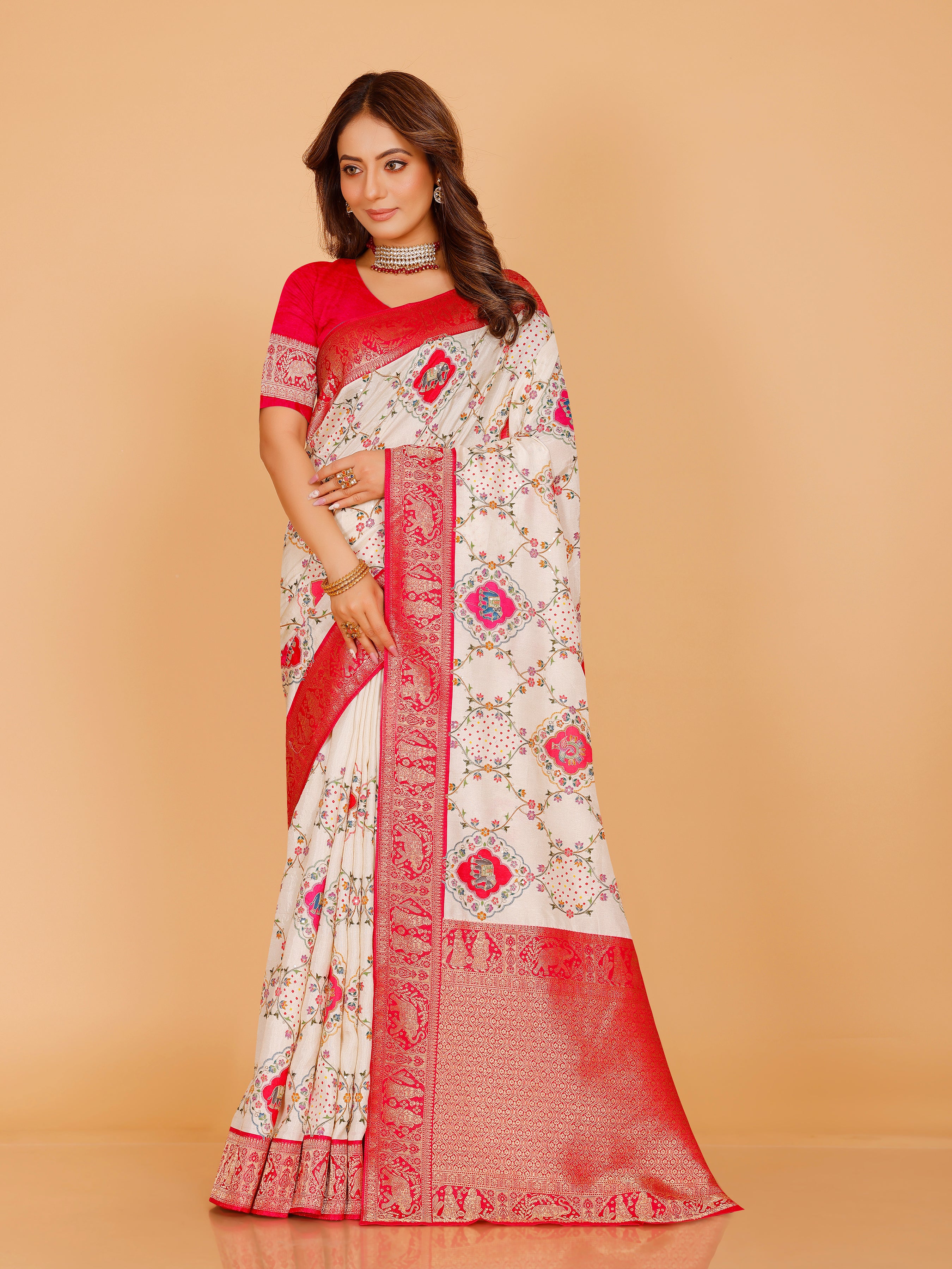 Manasvi Saree