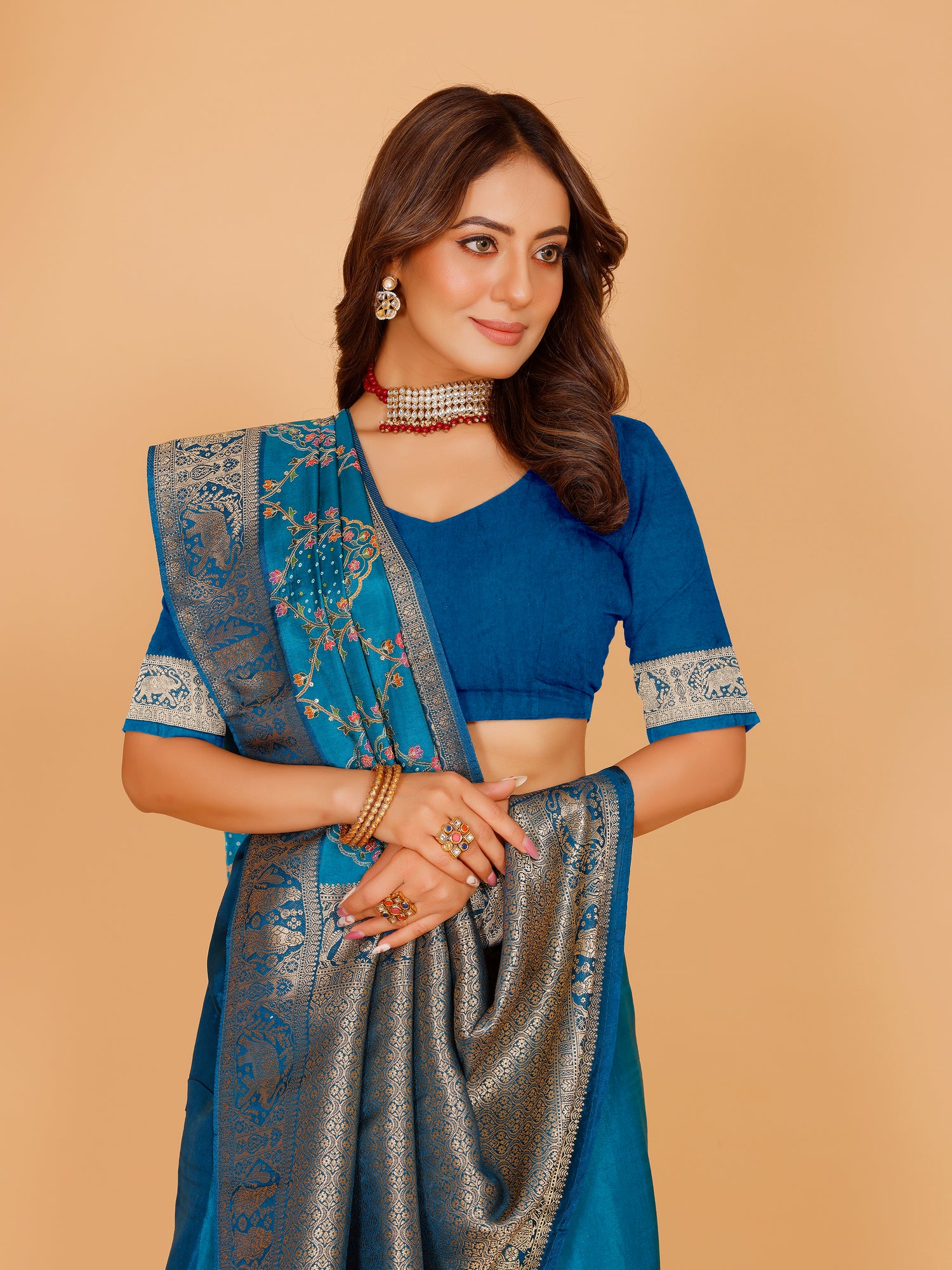 Manasvi Saree