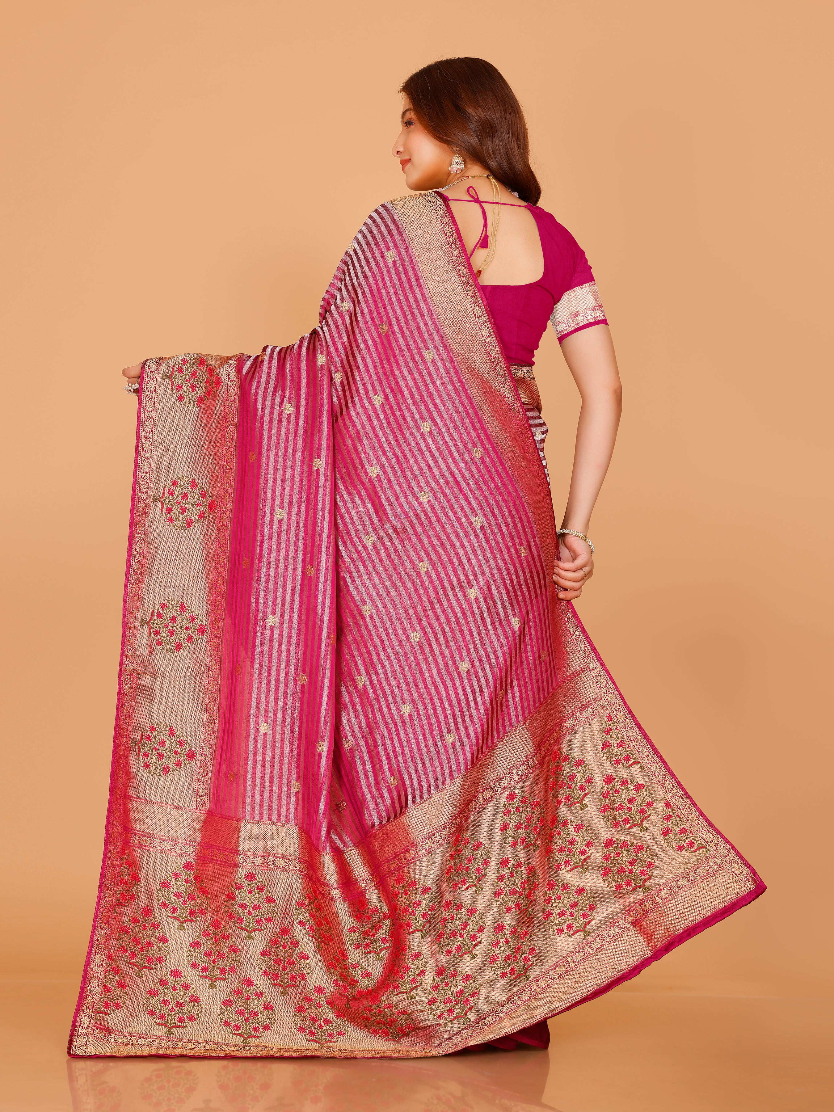 Adhira Saree