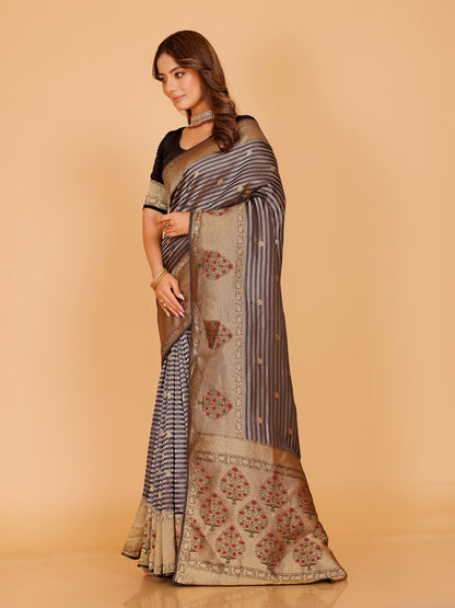 Adhira Saree