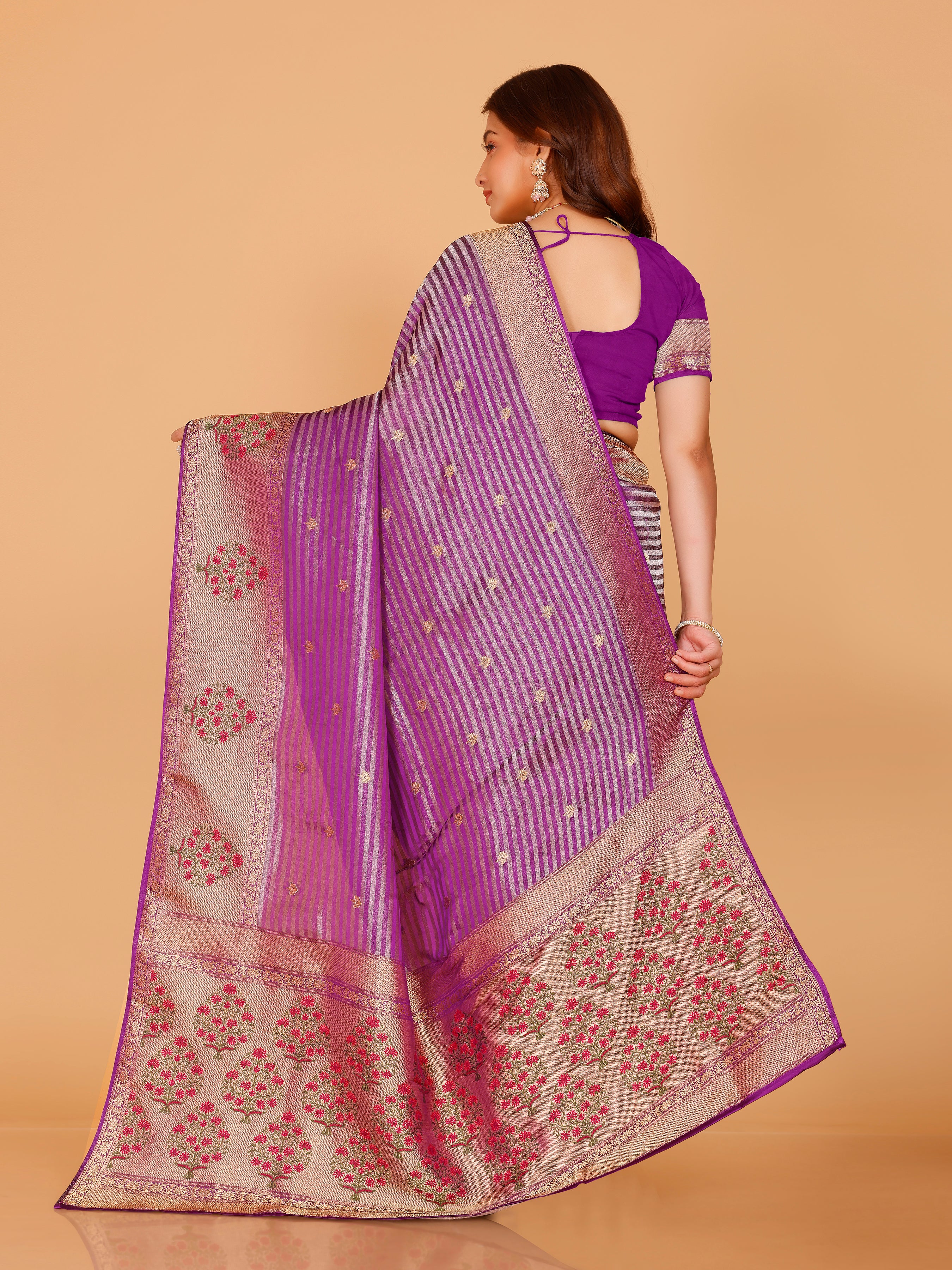Adhira Saree