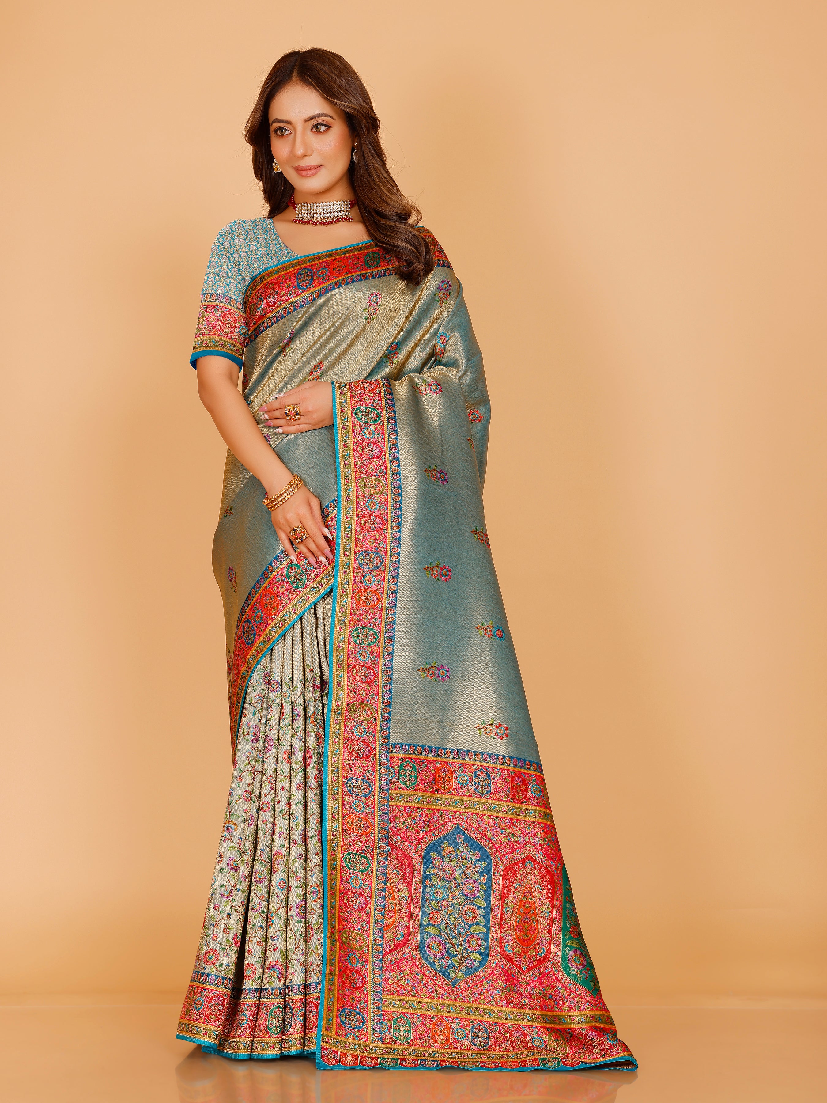 Aarohi Saree