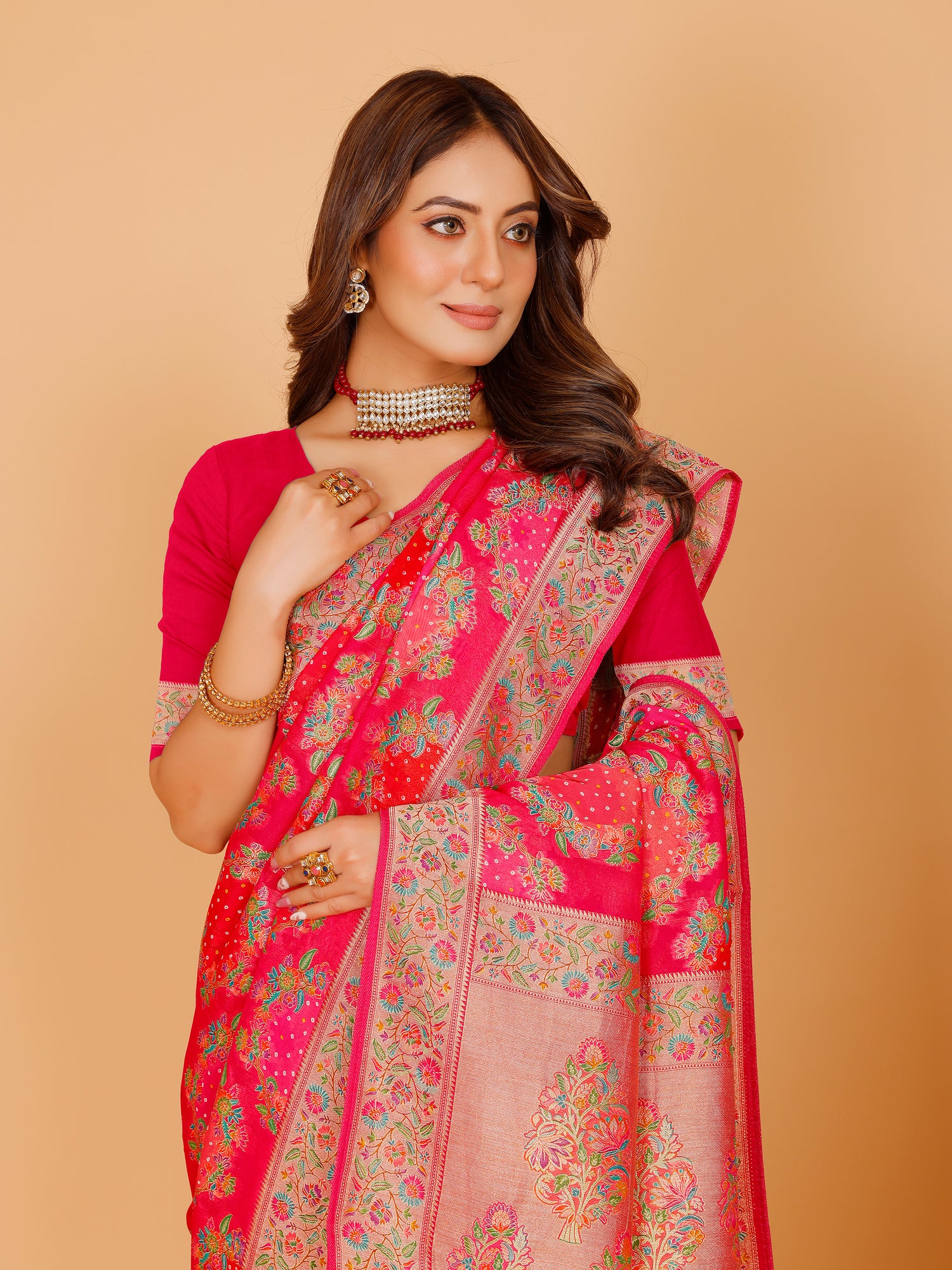 Saavi Saree