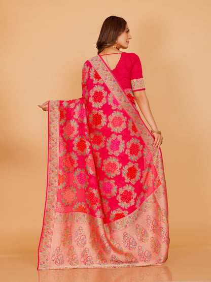 Saavi Saree