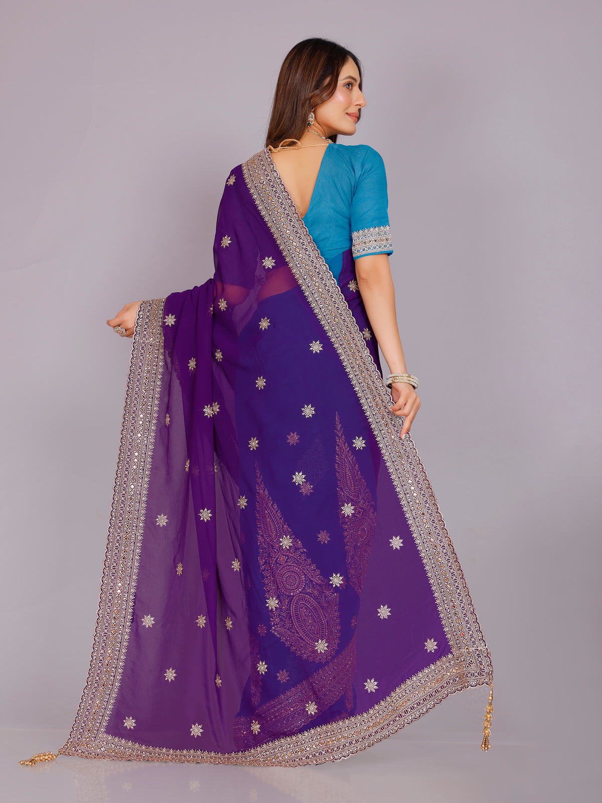 Avira Georgette Embroidered Saree