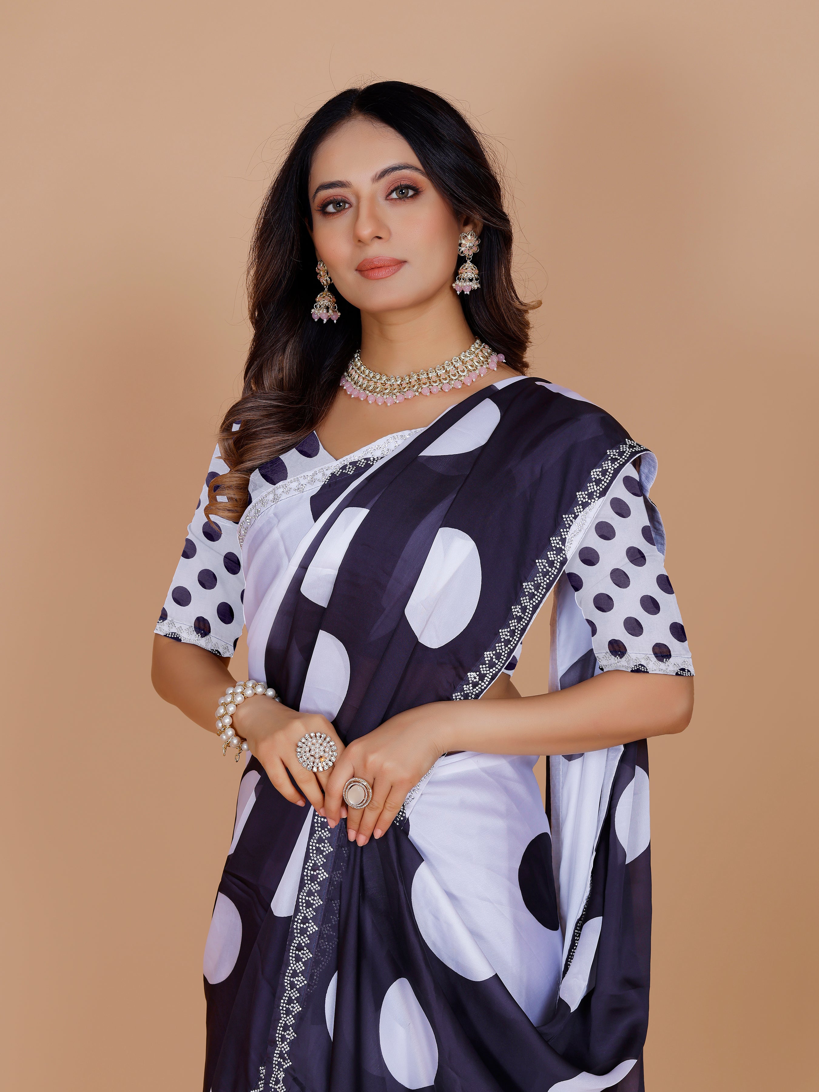 Shriya Saree - Roop Darshan
