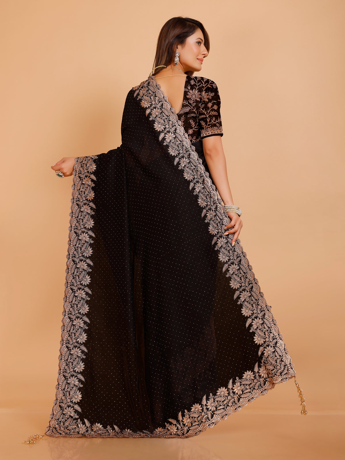Shania Silk Saree - Roop Darshan
