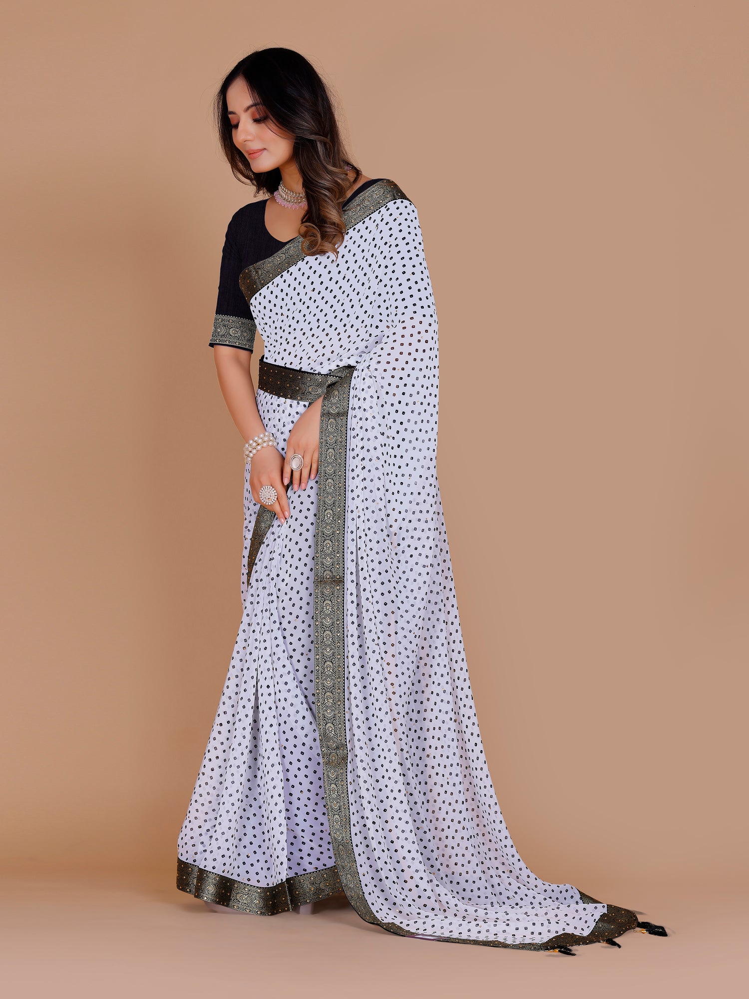 Abhira Saree