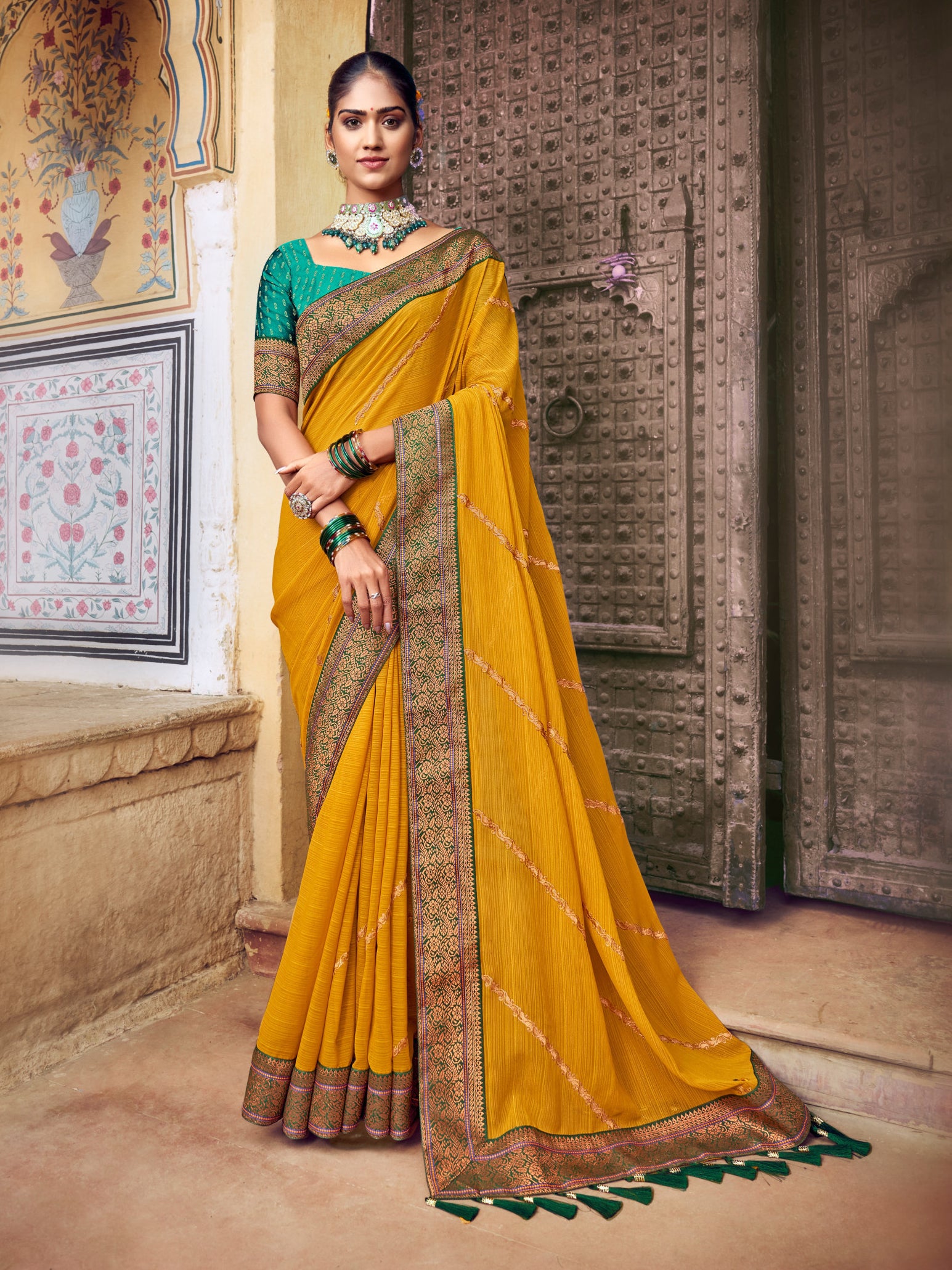 Navya Saree