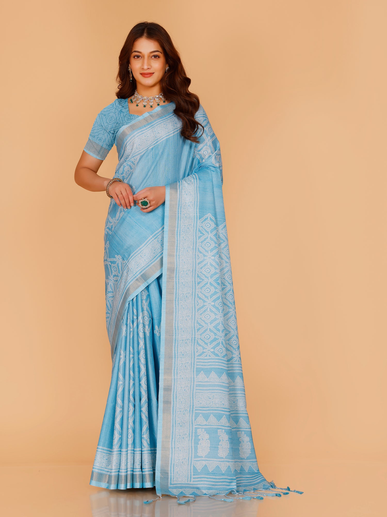 Vedanshi Saree