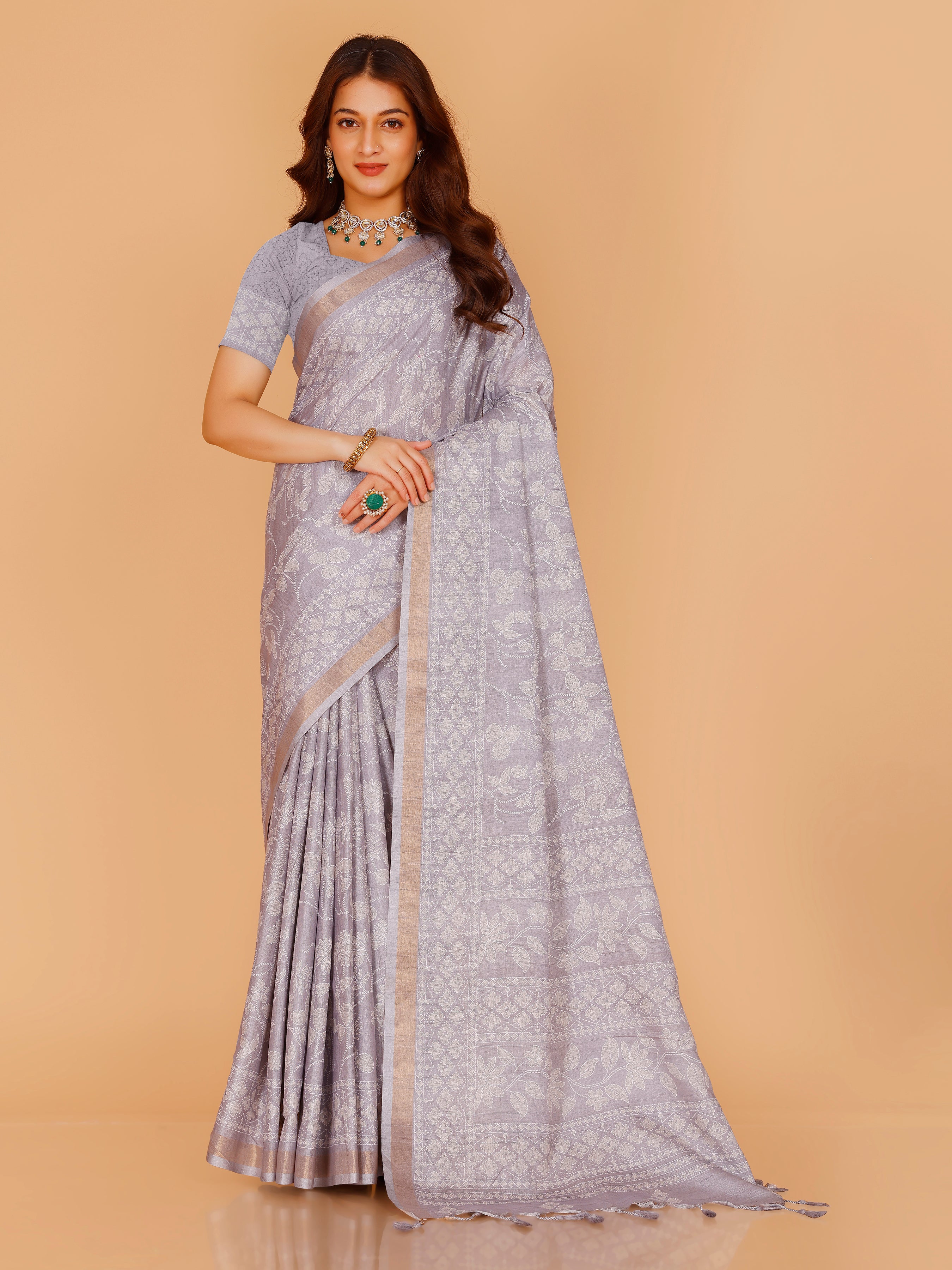 Vedanshi Saree