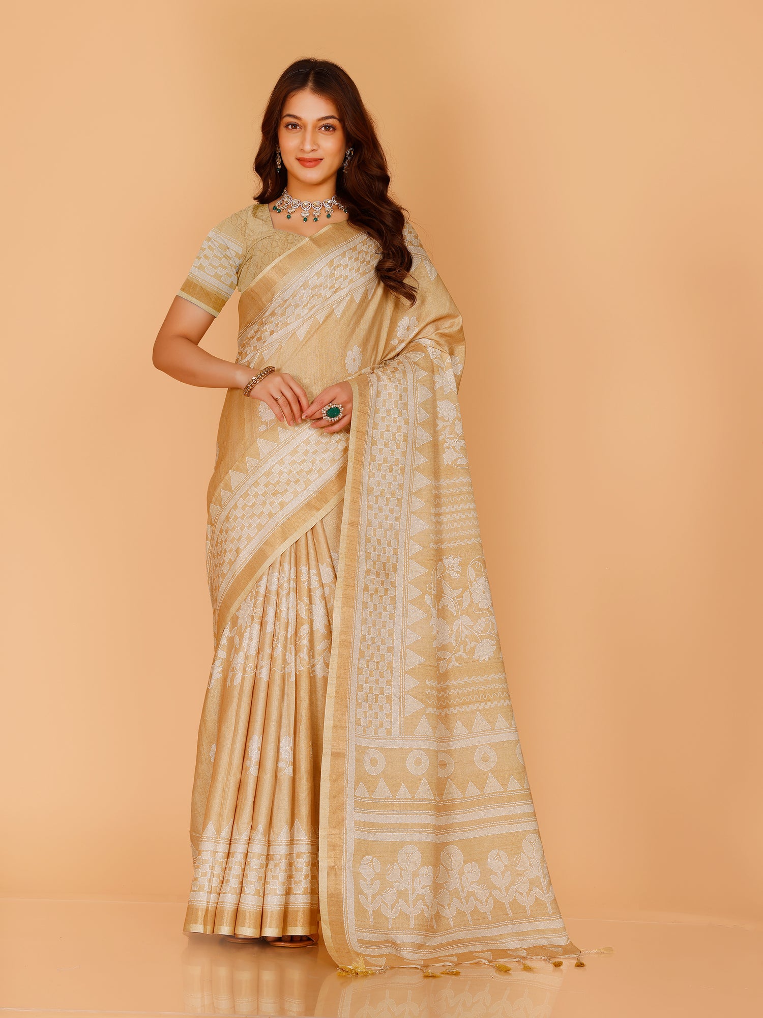 Vedanshi Saree