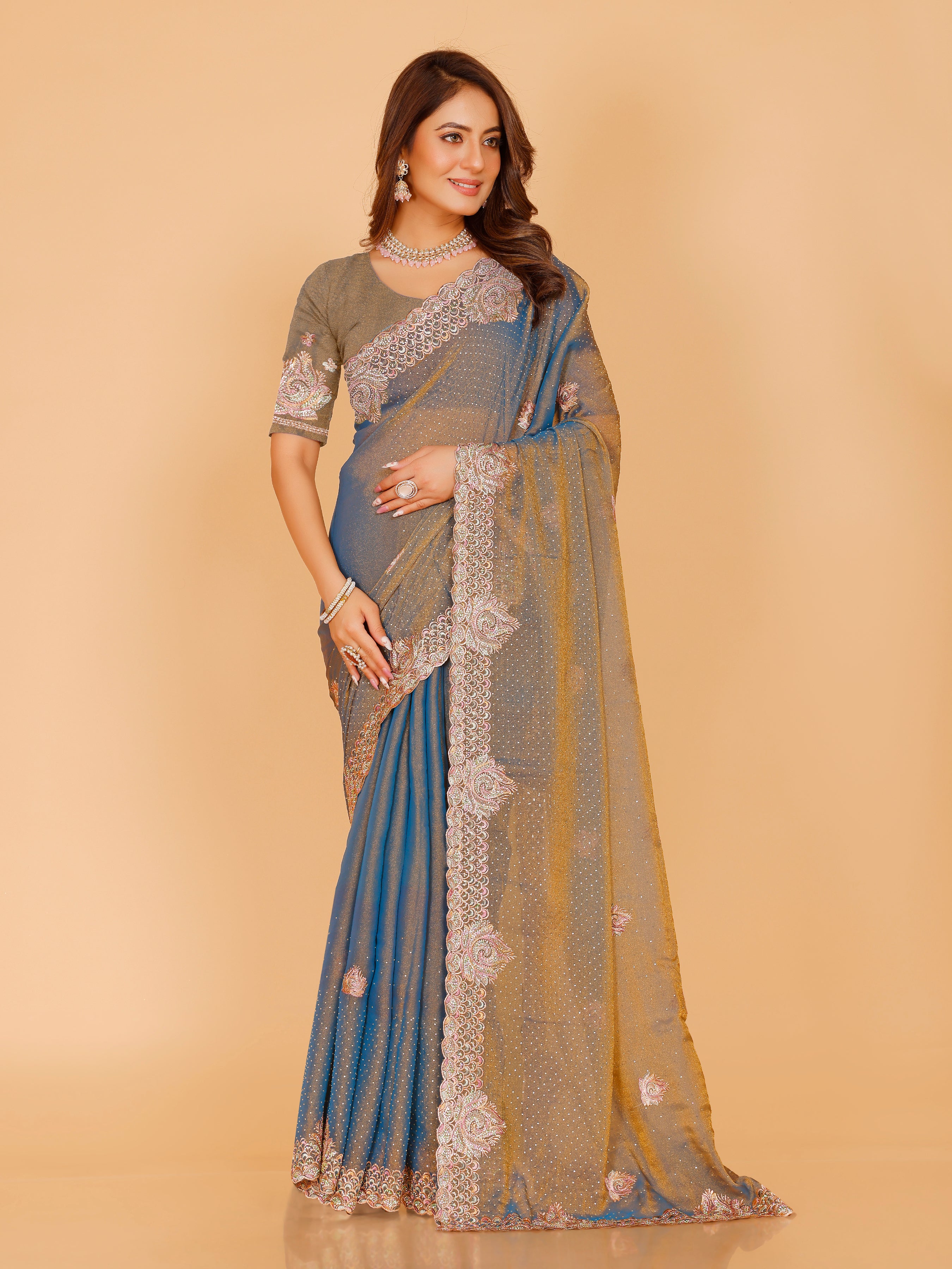 Saavi Saree