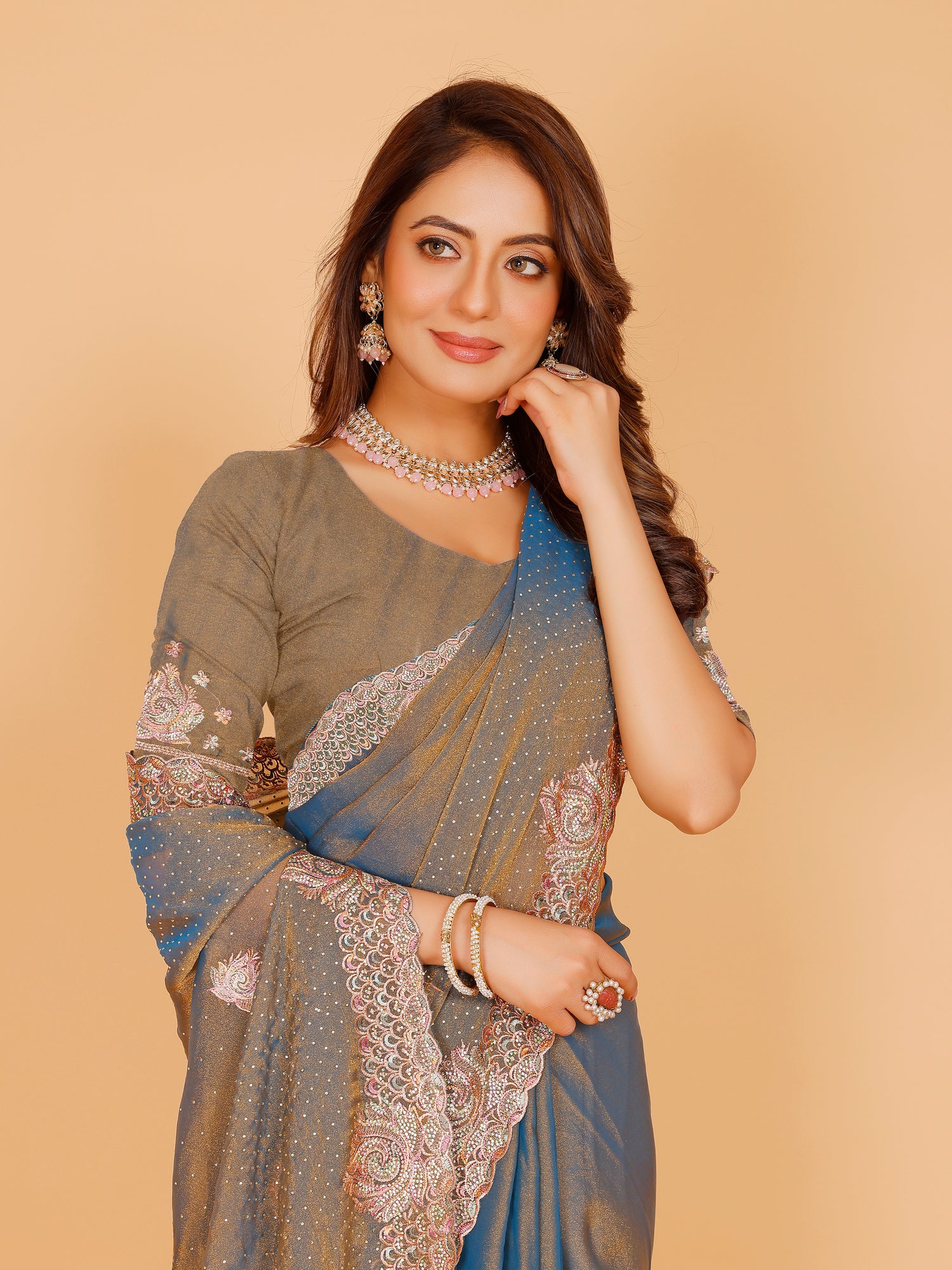 Saavi Saree