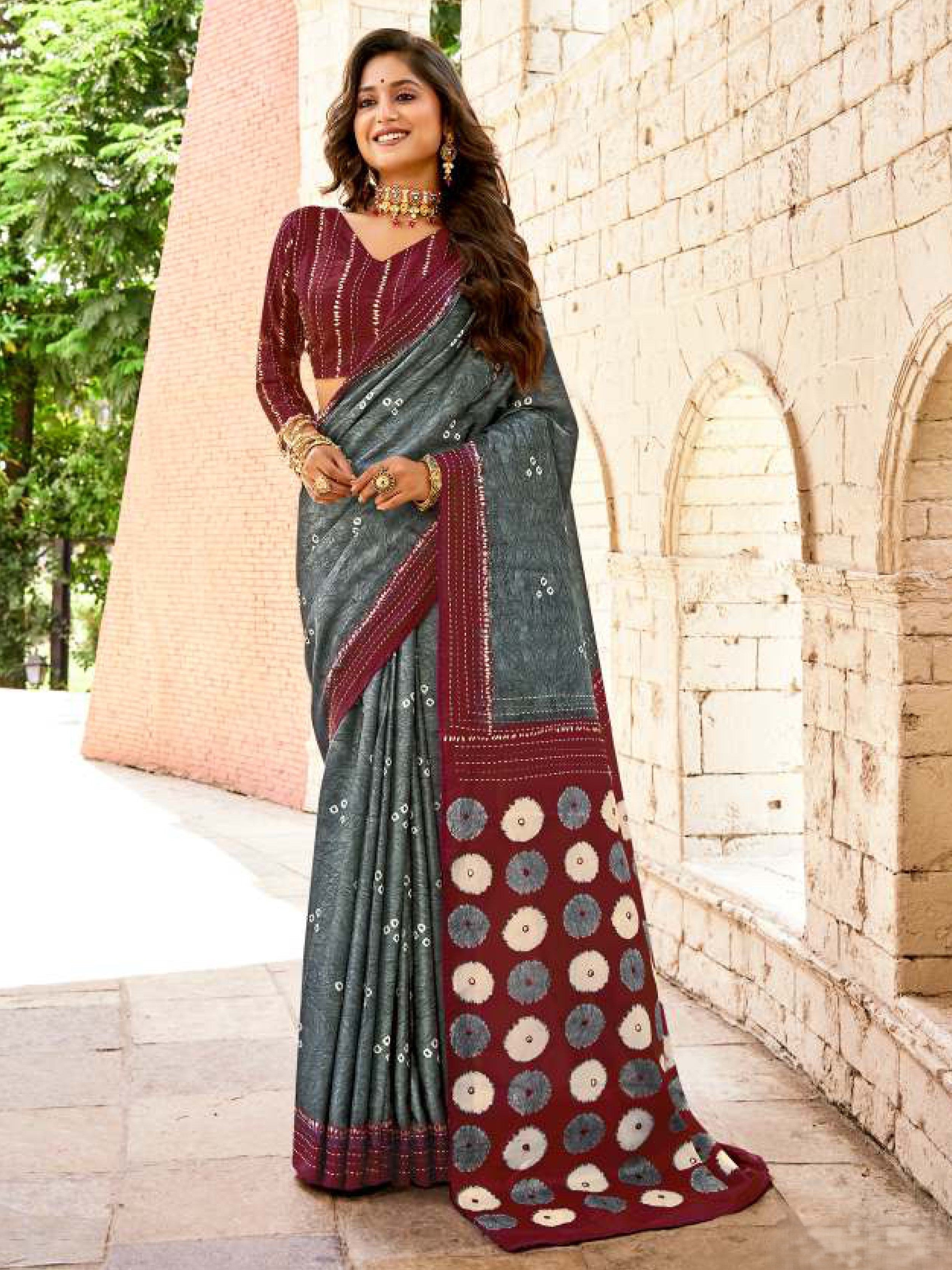 Hetvi Saree - Roop Darshan